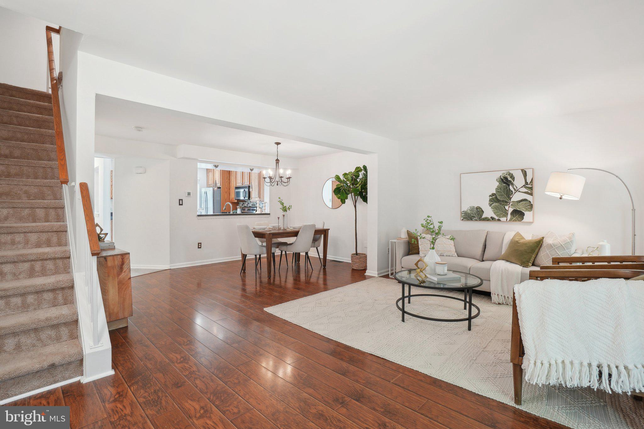 SPRINGFIELD OAKS - Residential