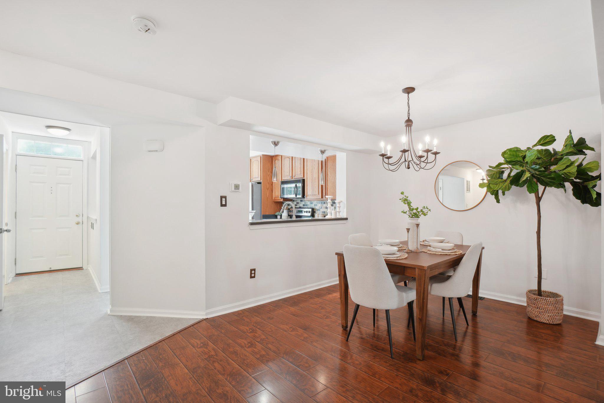 SPRINGFIELD OAKS - Residential