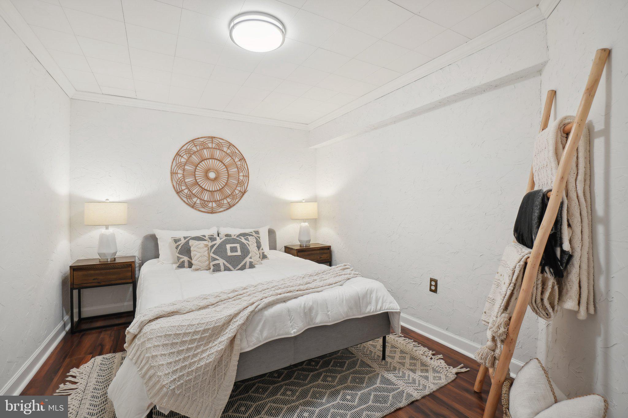 SPRINGFIELD OAKS - Residential