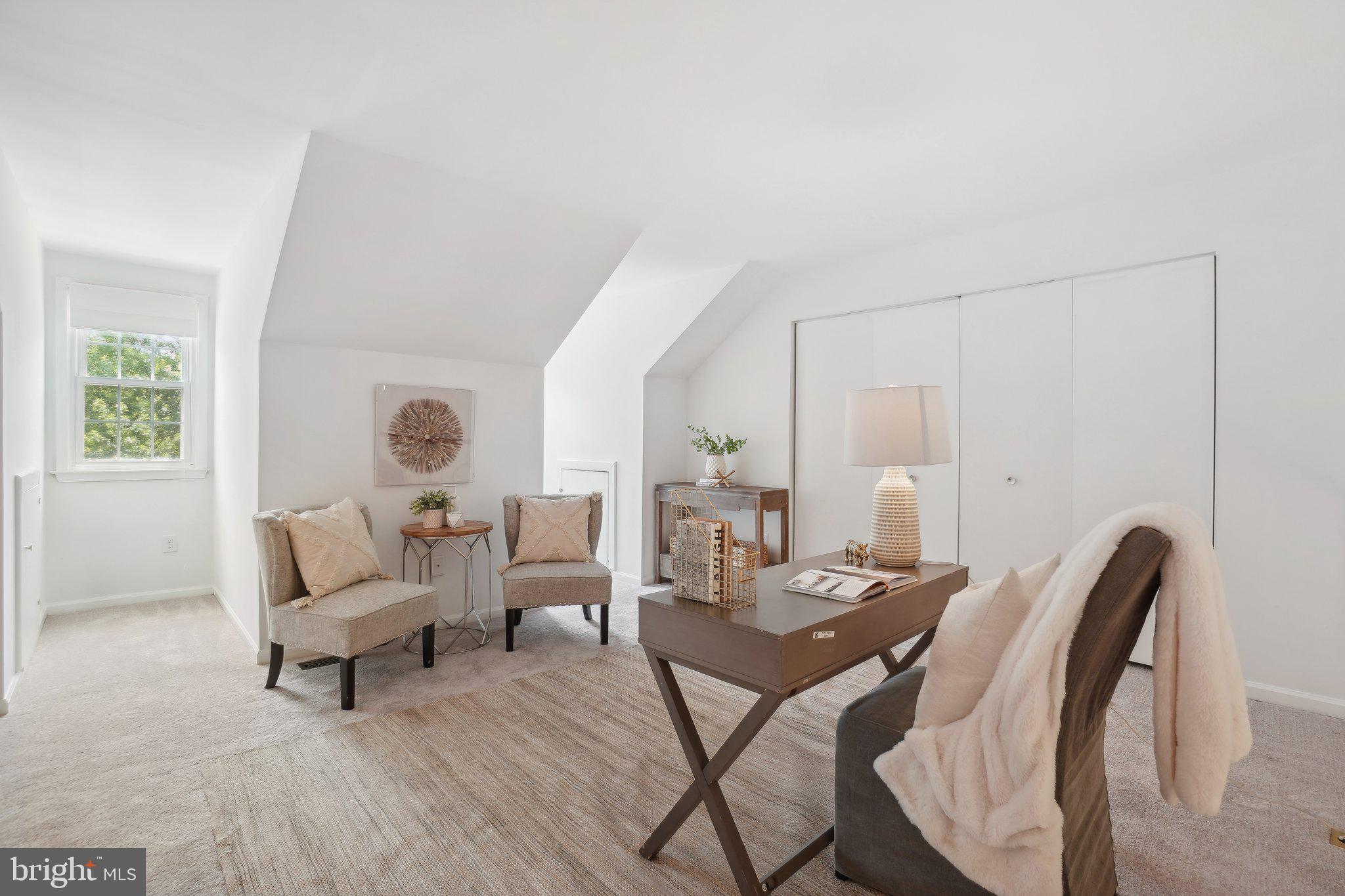 SPRINGFIELD OAKS - Residential