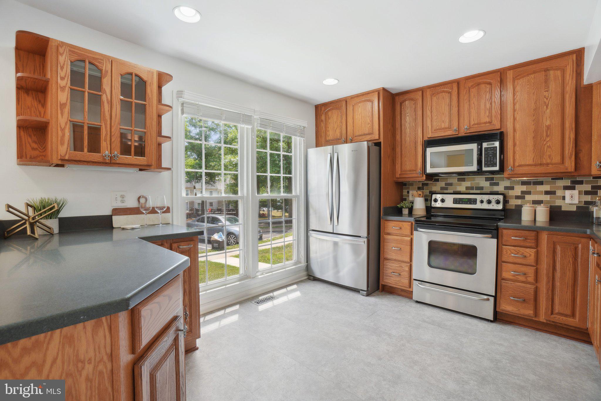 SPRINGFIELD OAKS - Residential