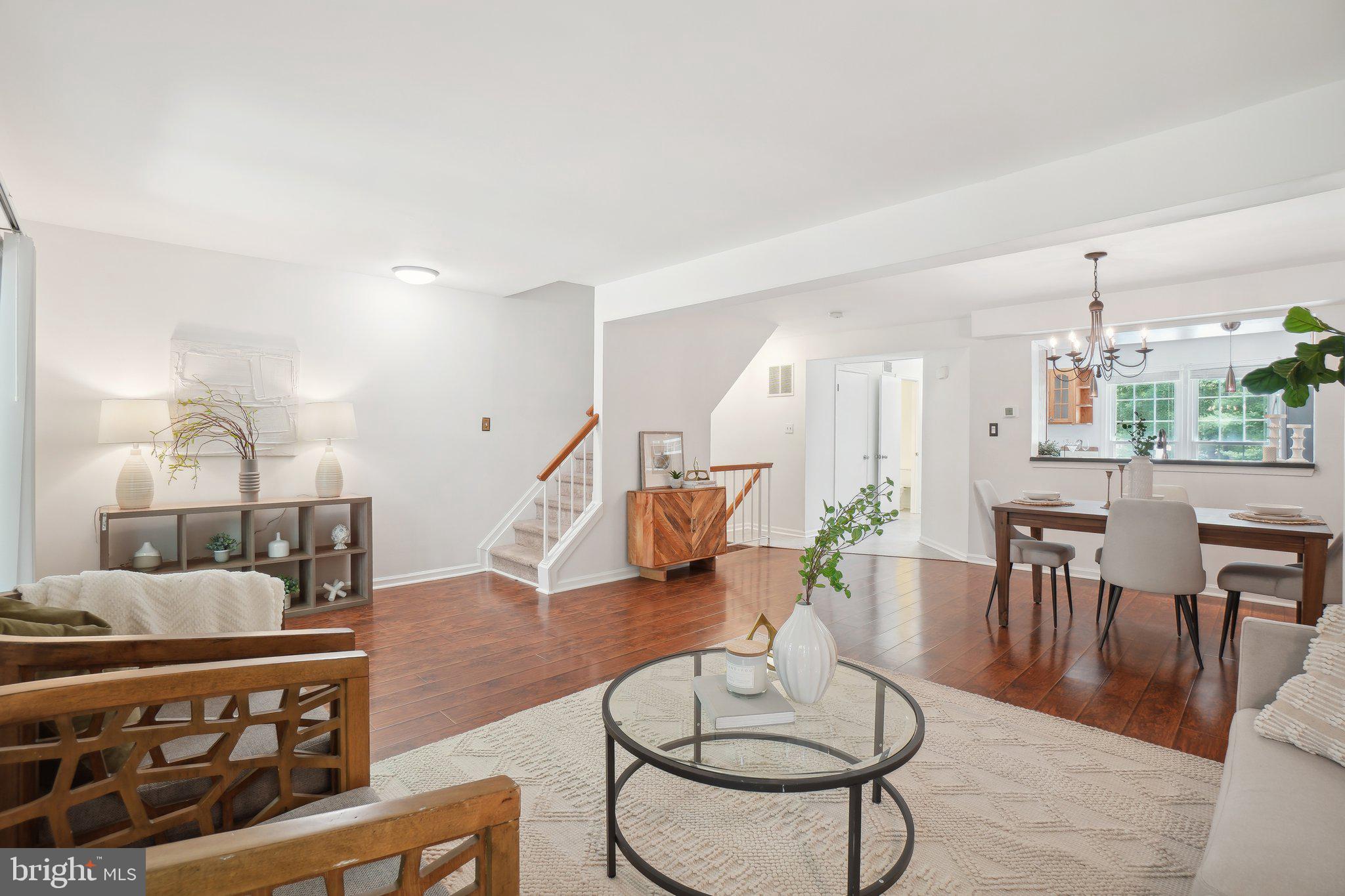 SPRINGFIELD OAKS - Residential