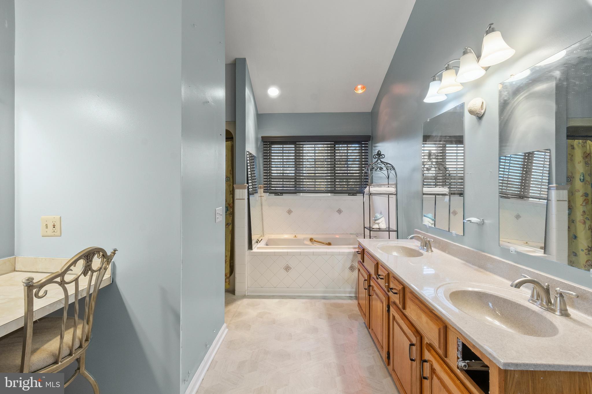 MALLARD POINTE - Residential