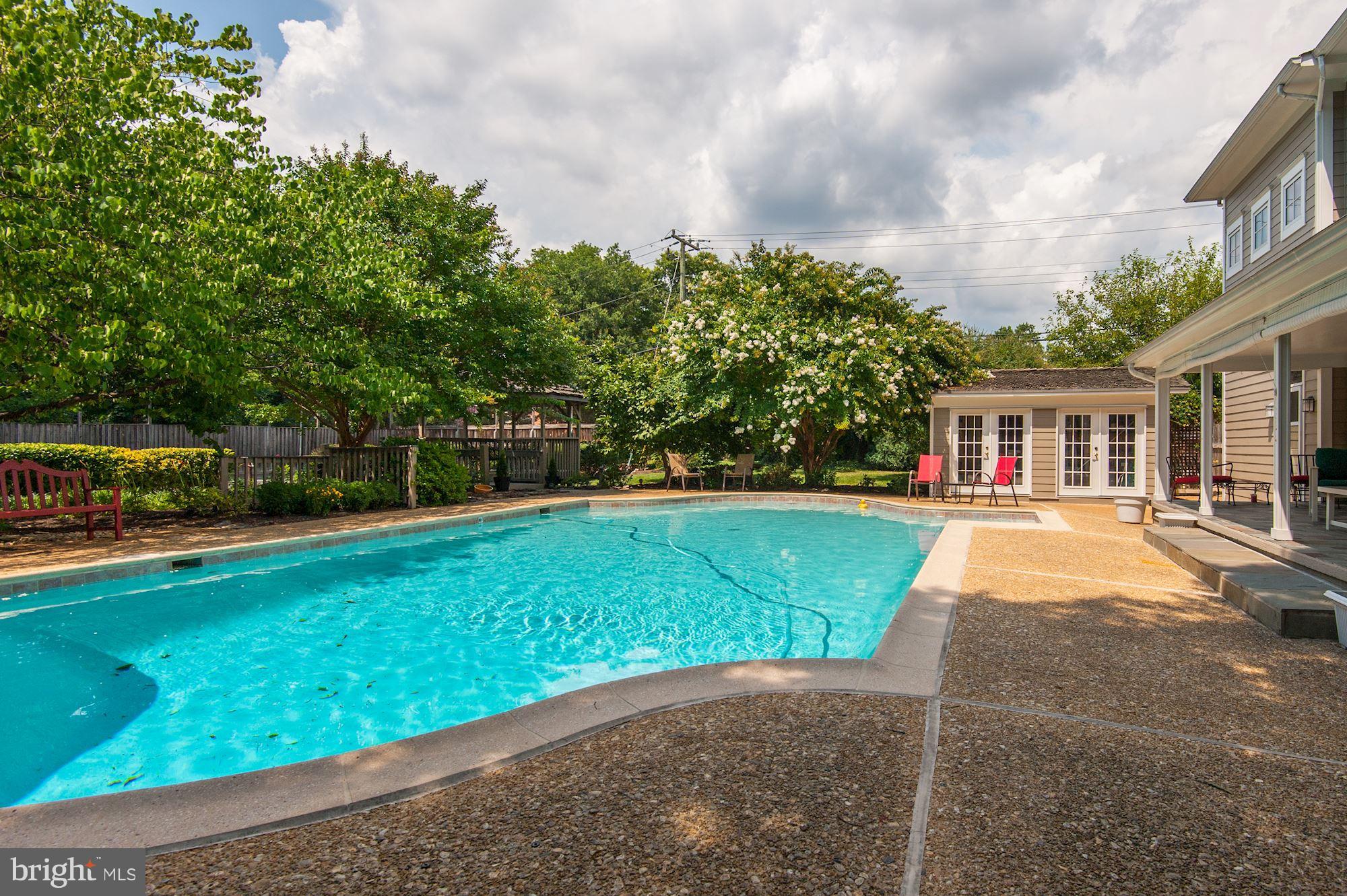 VAUXCLEUSE - Residential