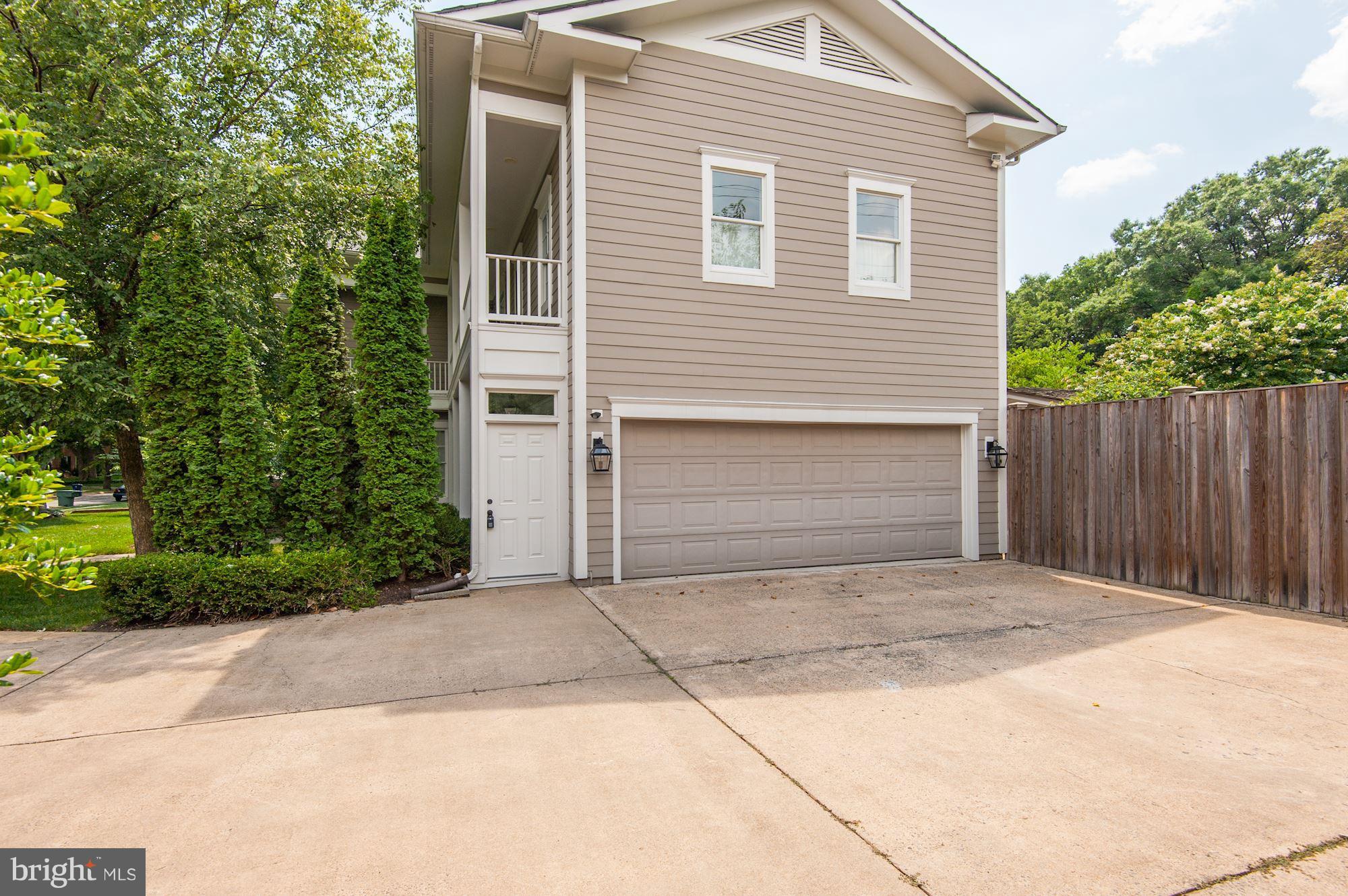 VAUXCLEUSE - Residential