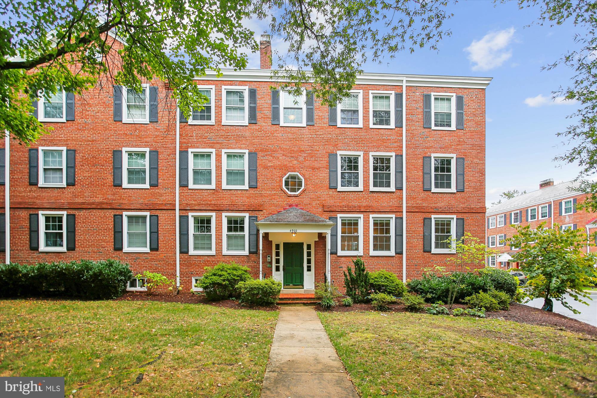 FAIRLINGTON VILLAGE - Residential