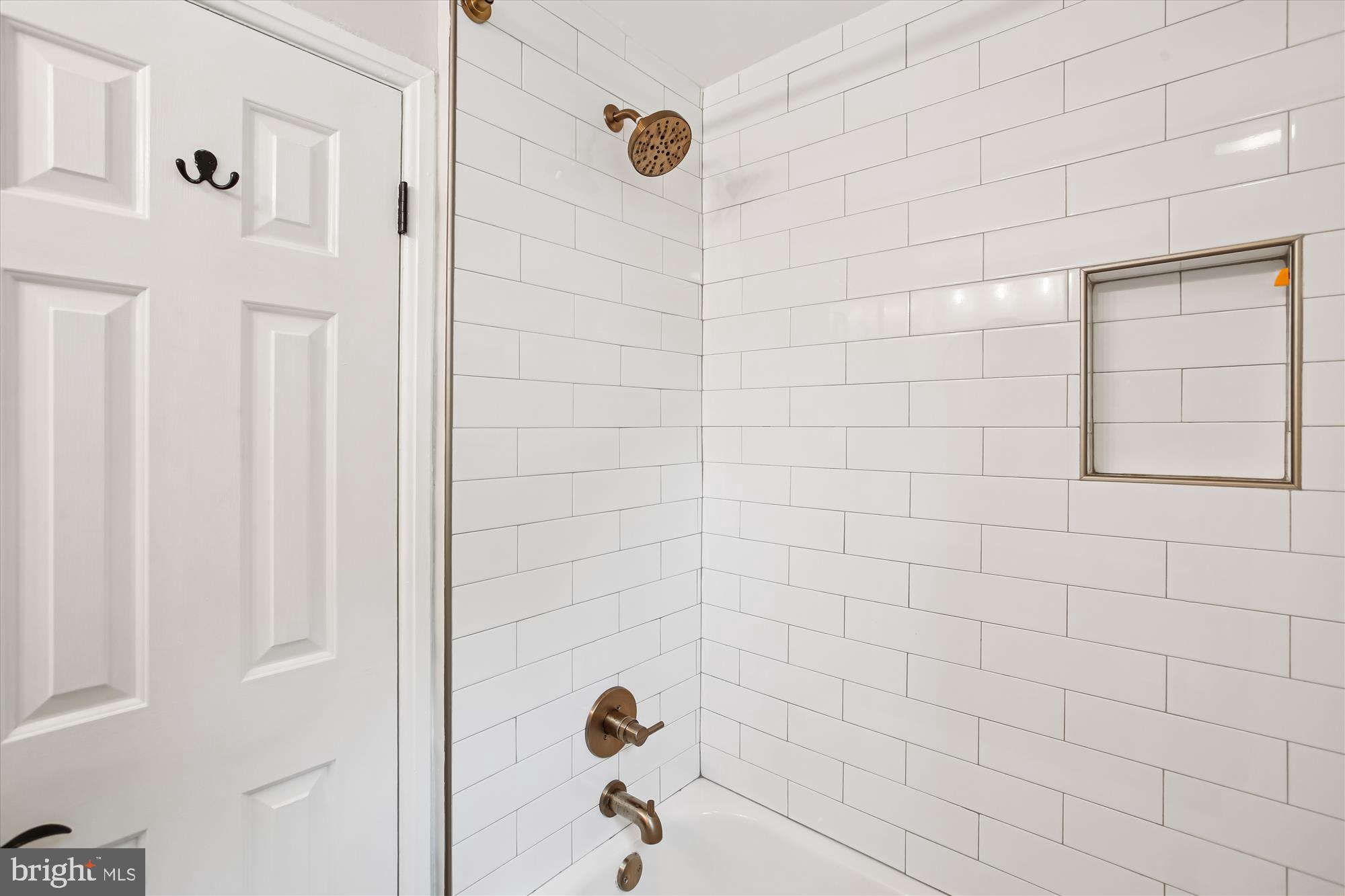 FAIRLINGTON VILLAGE - Residential