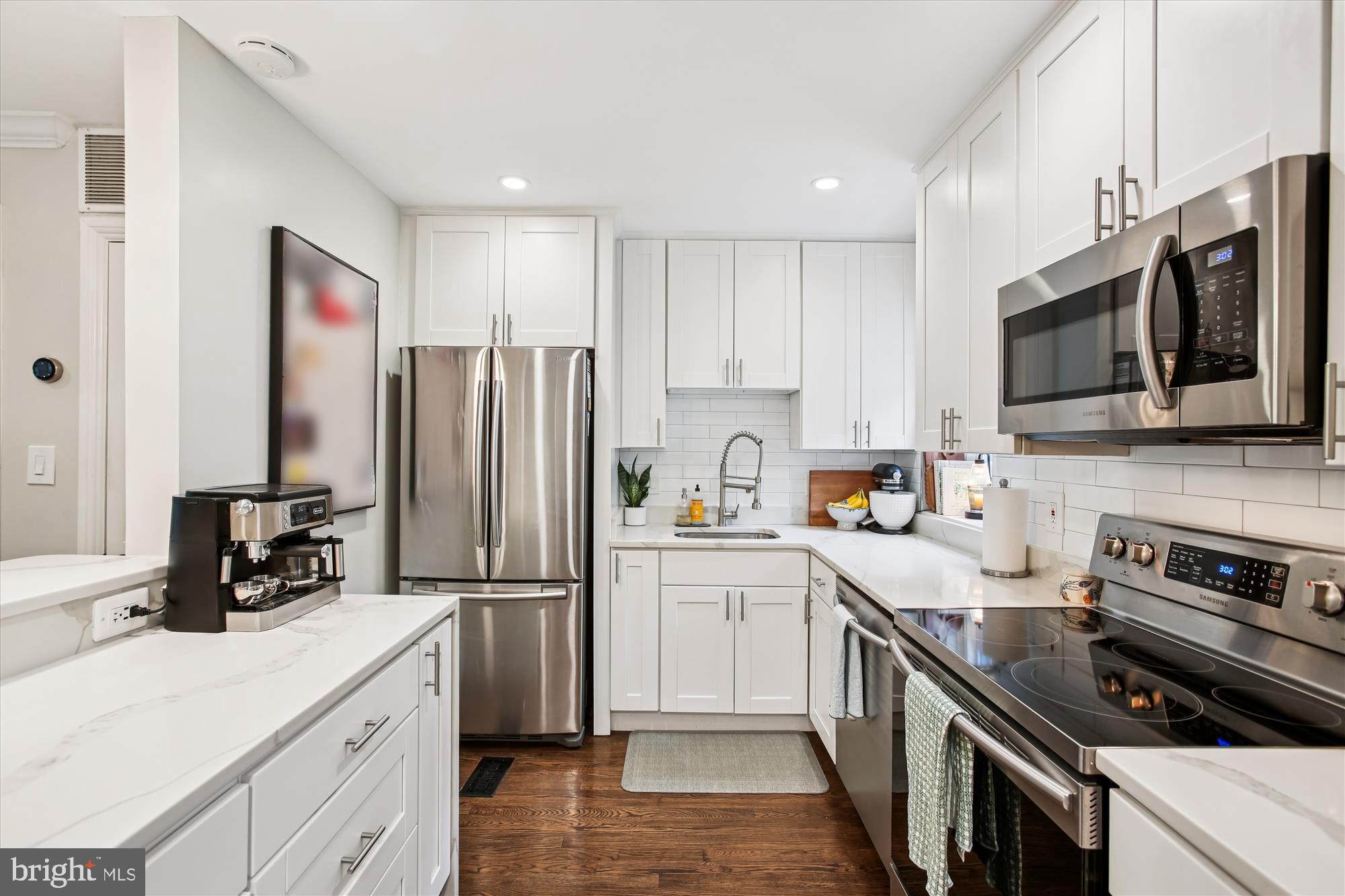 FAIRLINGTON VILLAGE - Residential