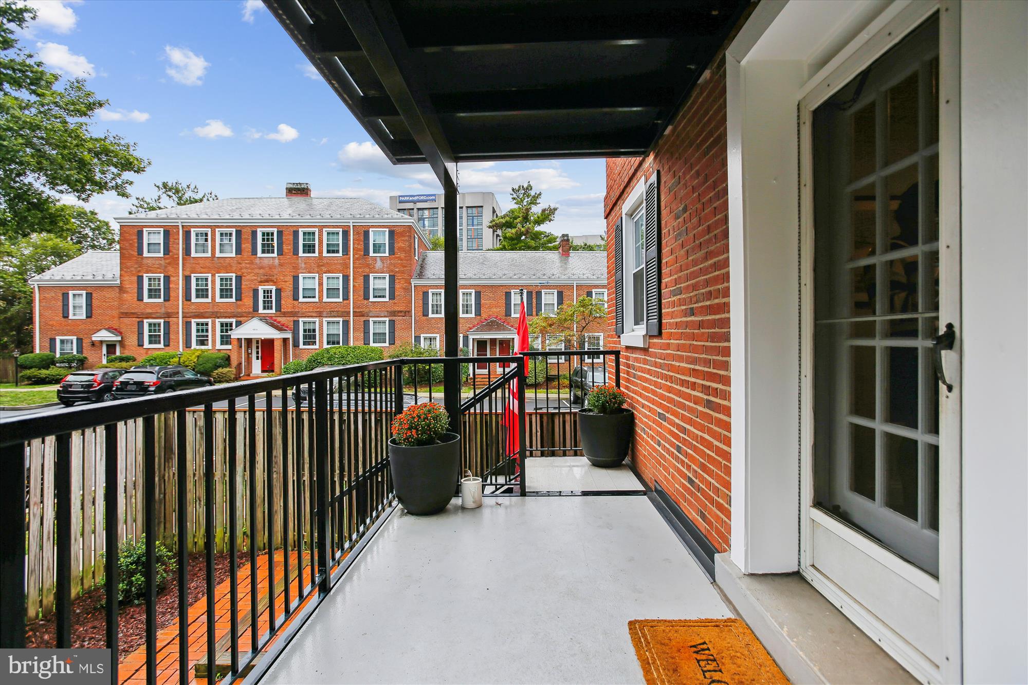 FAIRLINGTON VILLAGE - Residential