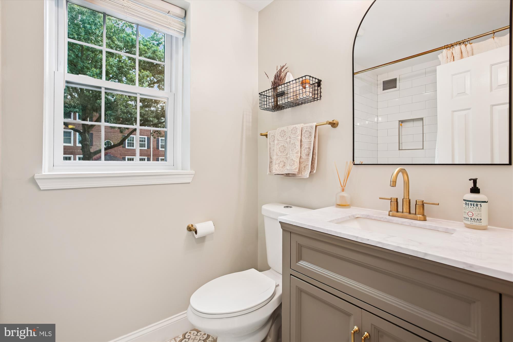 FAIRLINGTON VILLAGE - Residential