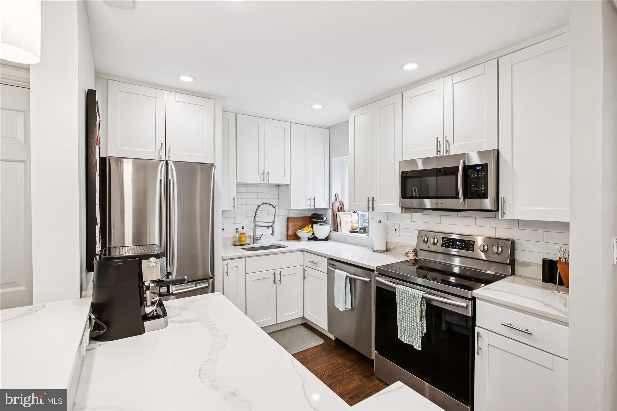 FAIRLINGTON VILLAGE - Residential