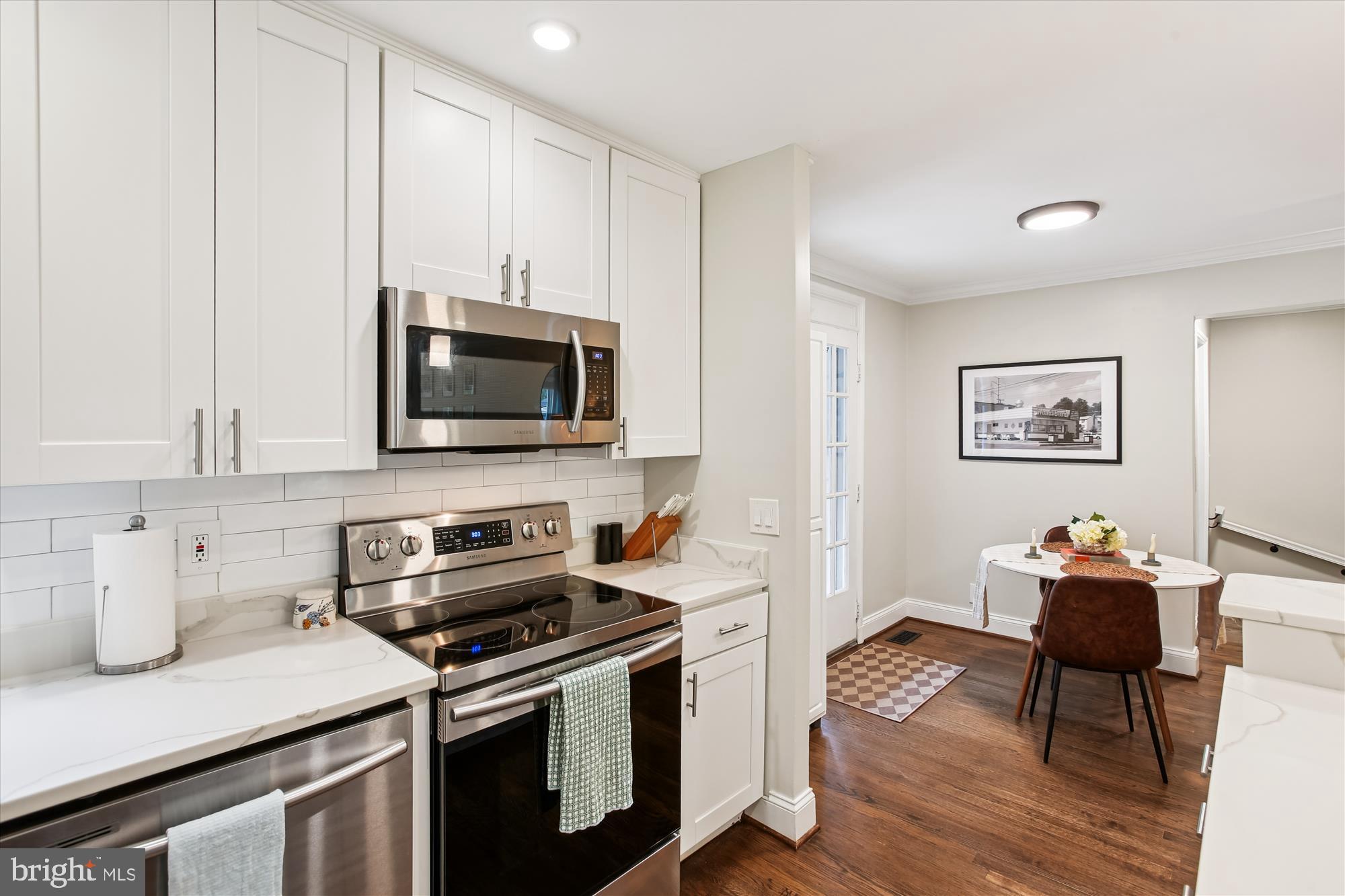 FAIRLINGTON VILLAGE - Residential
