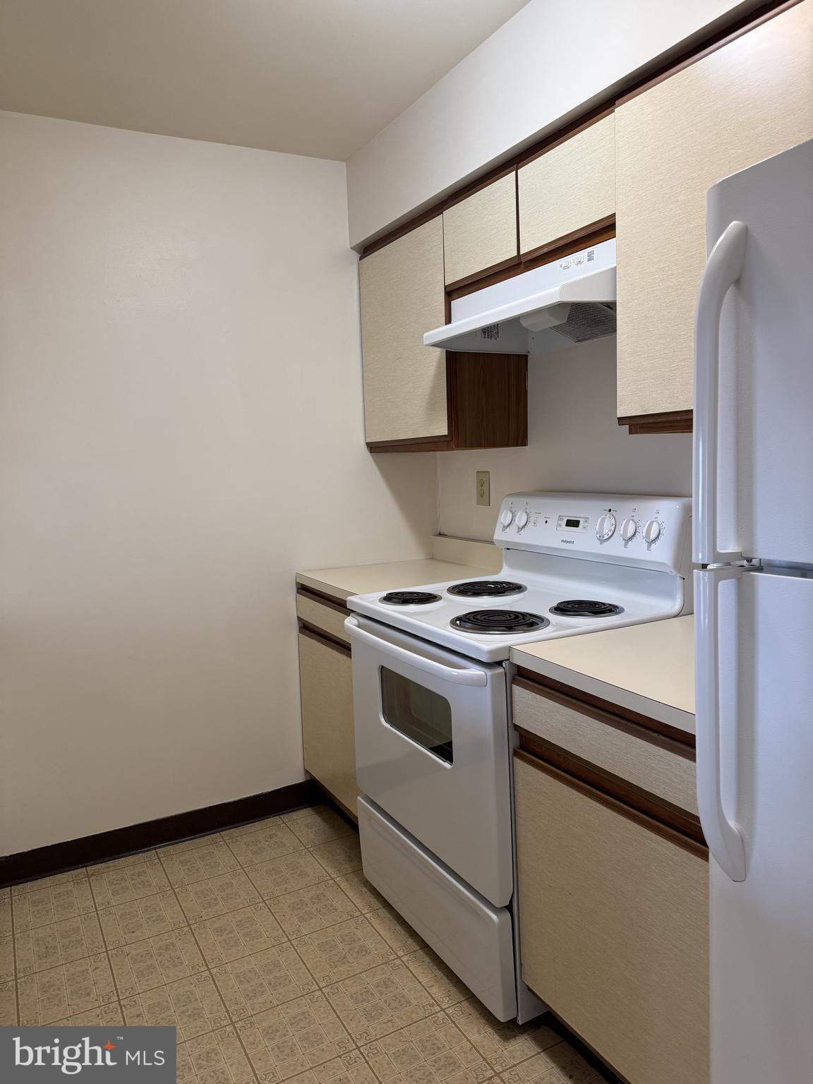 DRUMMOND RIDGE - Residential Lease