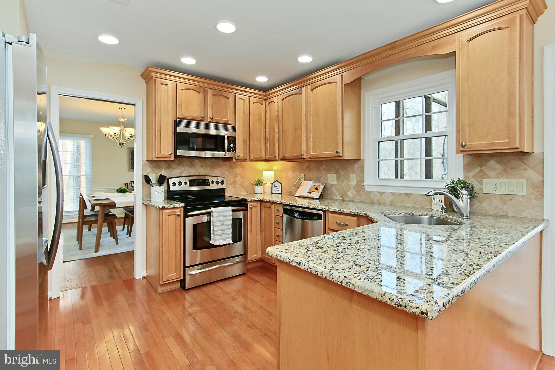 RESTON - Residential