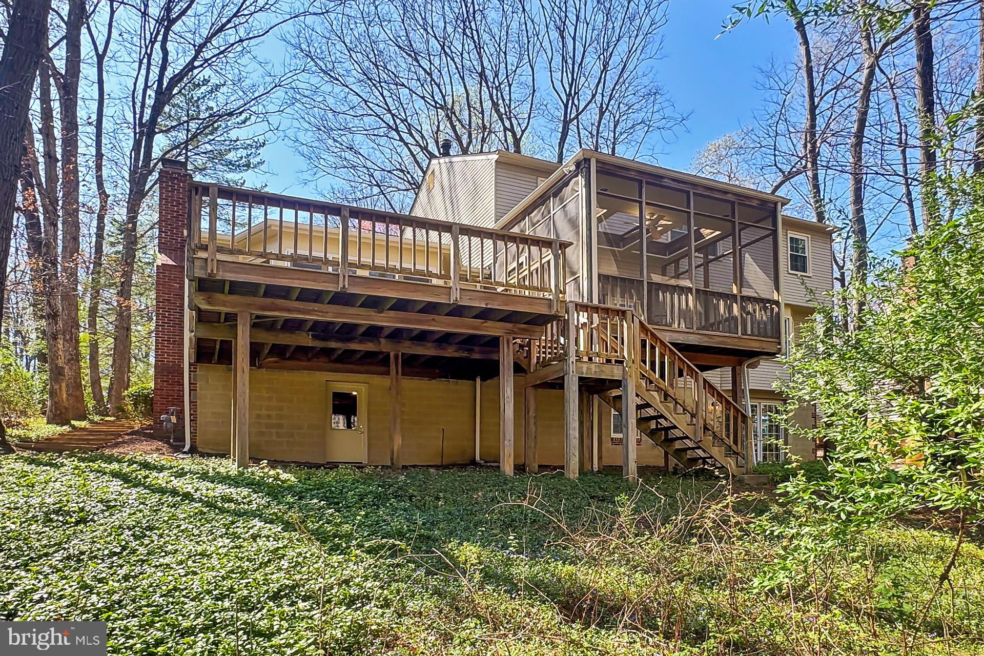 RESTON - Residential