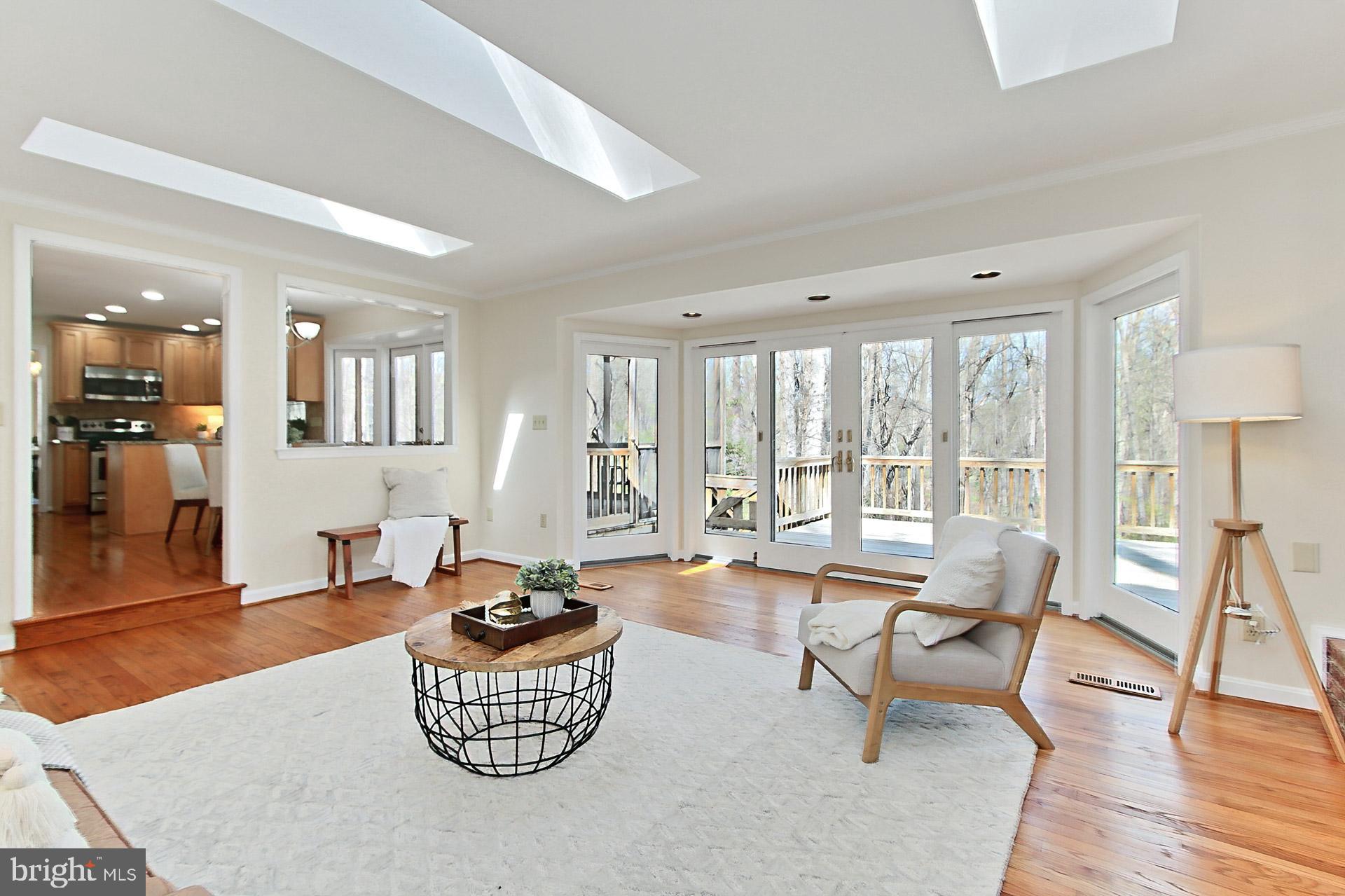 RESTON - Residential