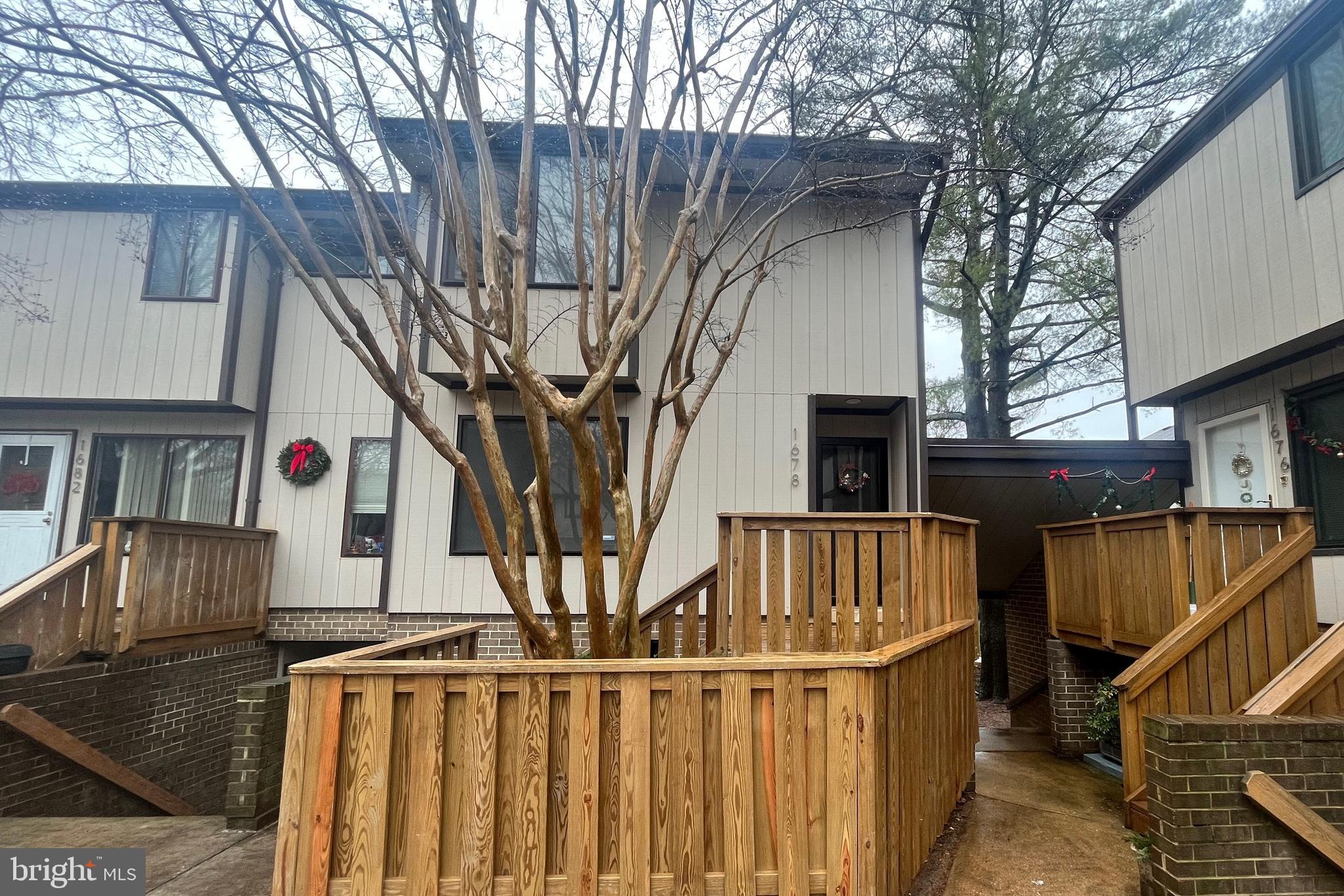 Welcome to this two story townhome style condo with two bedrooms and one-half baths which offers both style and functionality. The kitchen and baths have been renovated, flooring replaced and the home has been freshly painted.
The Westerlies location is just across the street from Safeway and Lost Dog. Located a short distance to the McLean Silver Line metro station, Capital One Hall, Wegman’s, The Perch and Starr Hill Brewery. Conveniently inside the Capital Beltway in Tysons, easy access to I66 and Dulles Tollroad.
The Westerlies communities amenities includes a tot lot and outdoor pool in the summer months.
