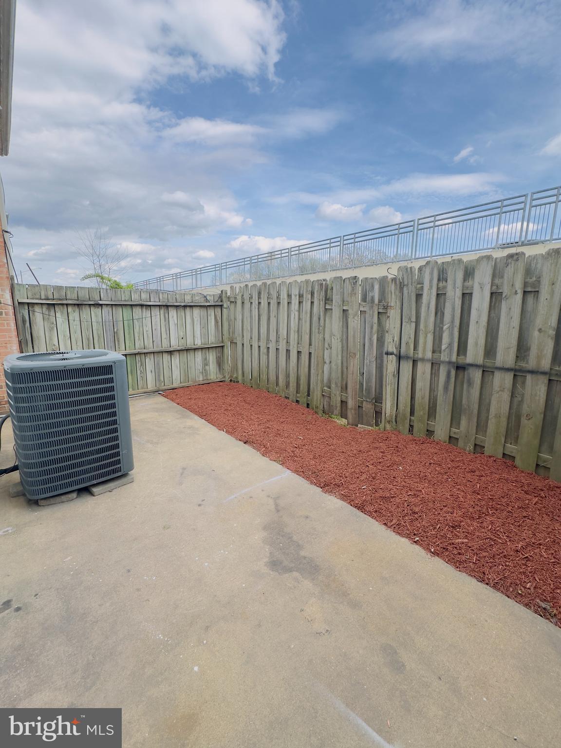 BRAGG HILL TOWNHOUSES - Residential