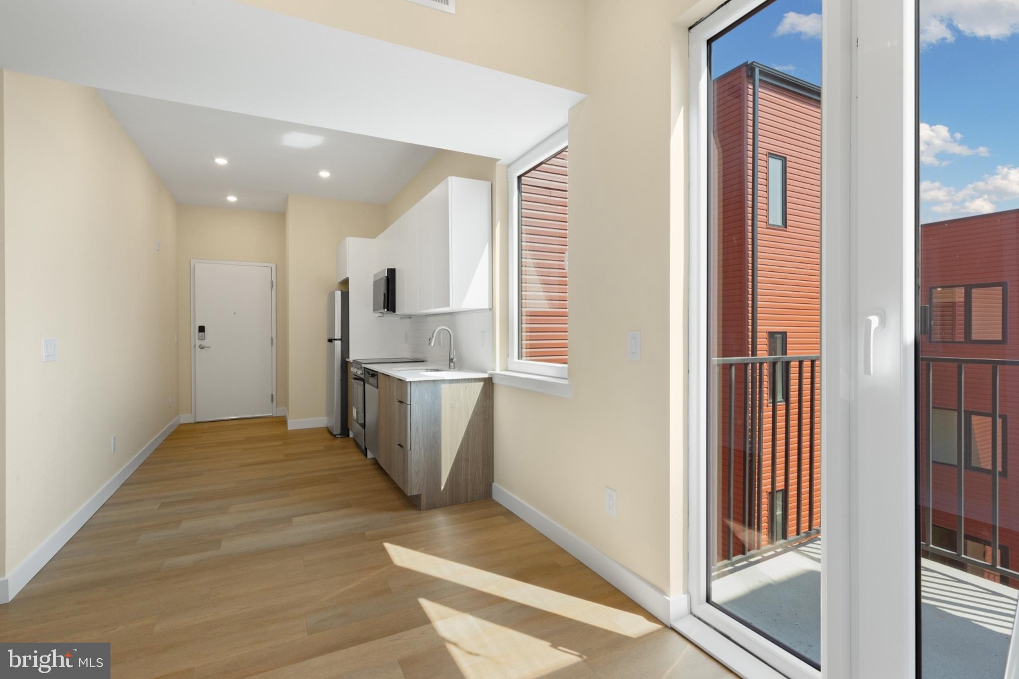 DICKINSON NARROWS - Residential Lease