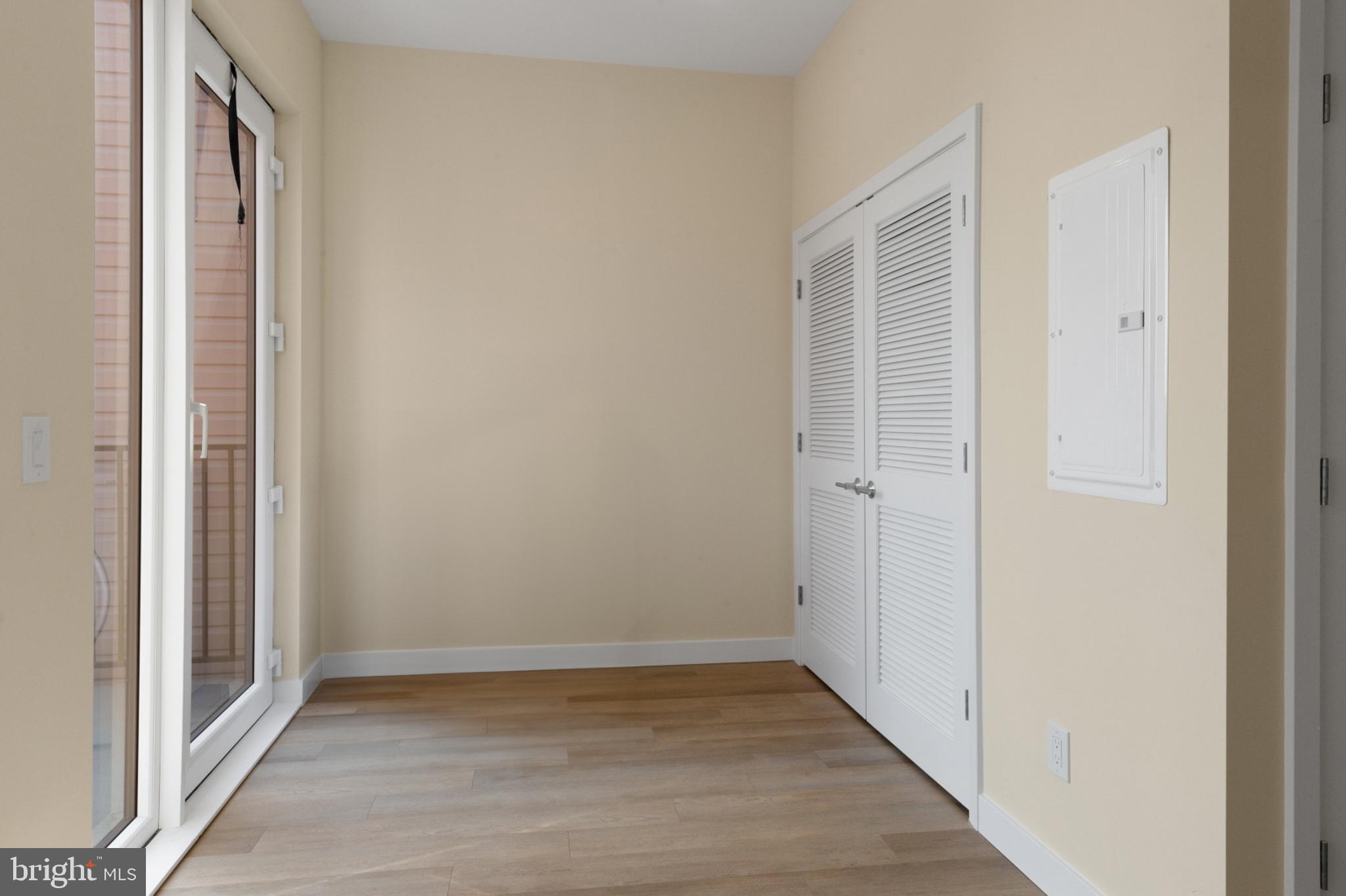 DICKINSON NARROWS - Residential Lease