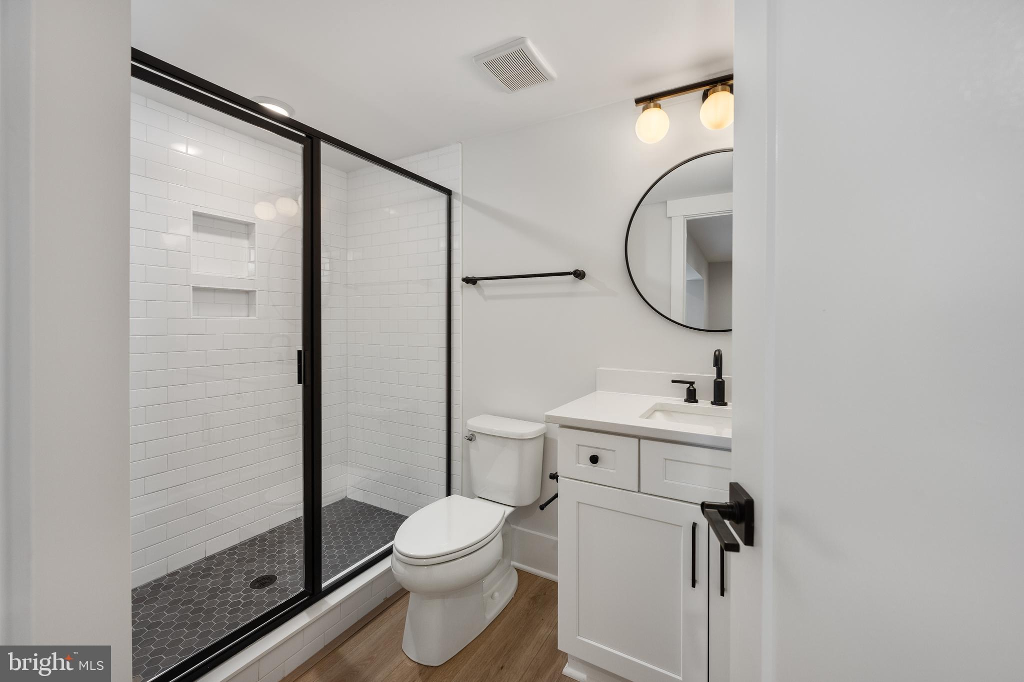 MC HENRY HEIGHTS - Residential