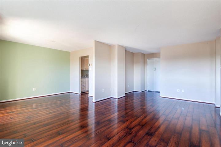 UNIVERSITY TOWERS CODM - Residential Lease