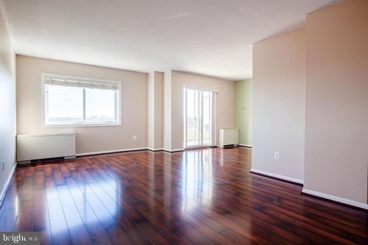 UNIVERSITY TOWERS CODM - Residential Lease