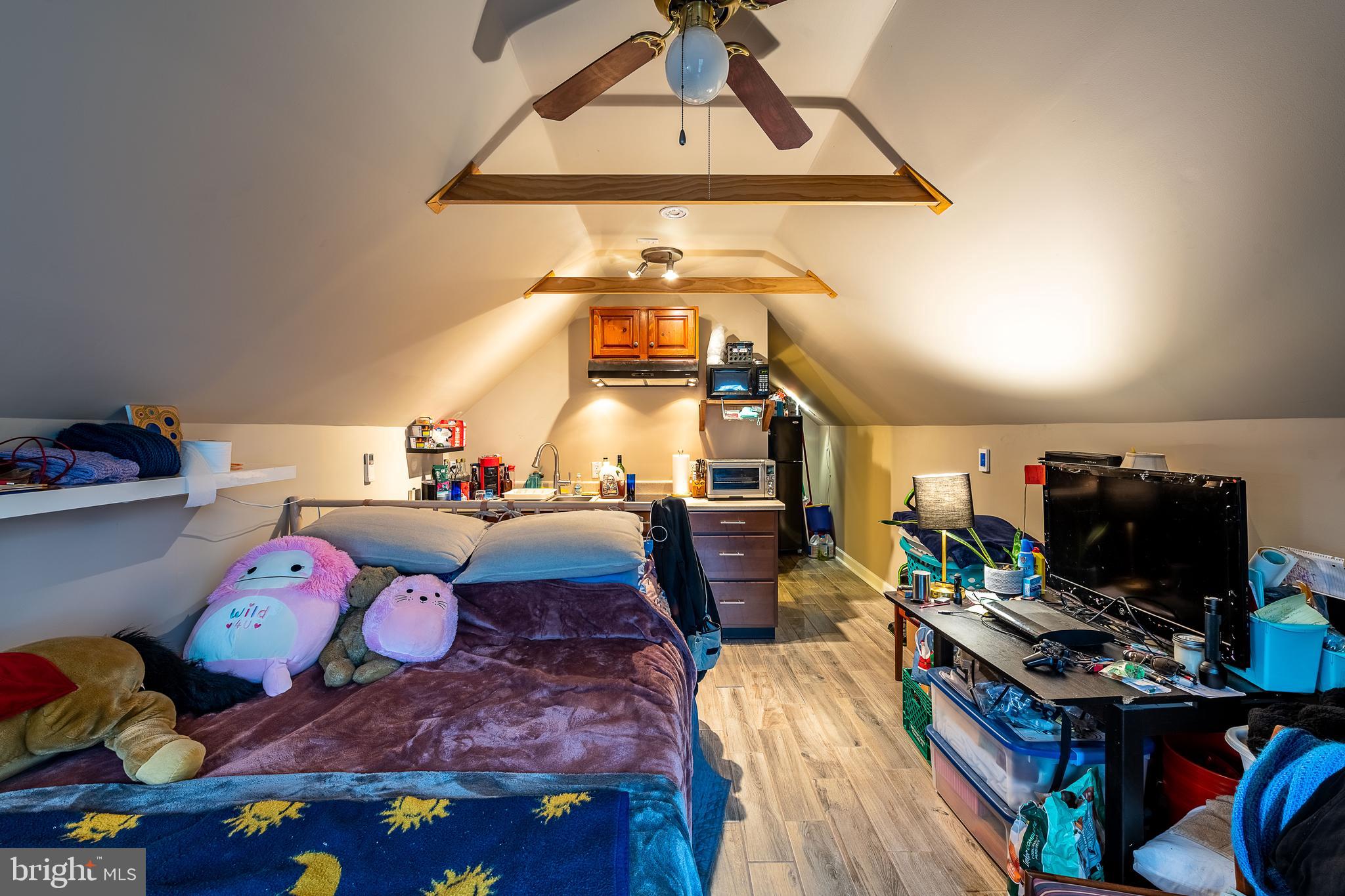 SHANNONDALE - Residential