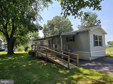 123 VALLEY DRIVE 123 SHIPPENSBURG PA 17257