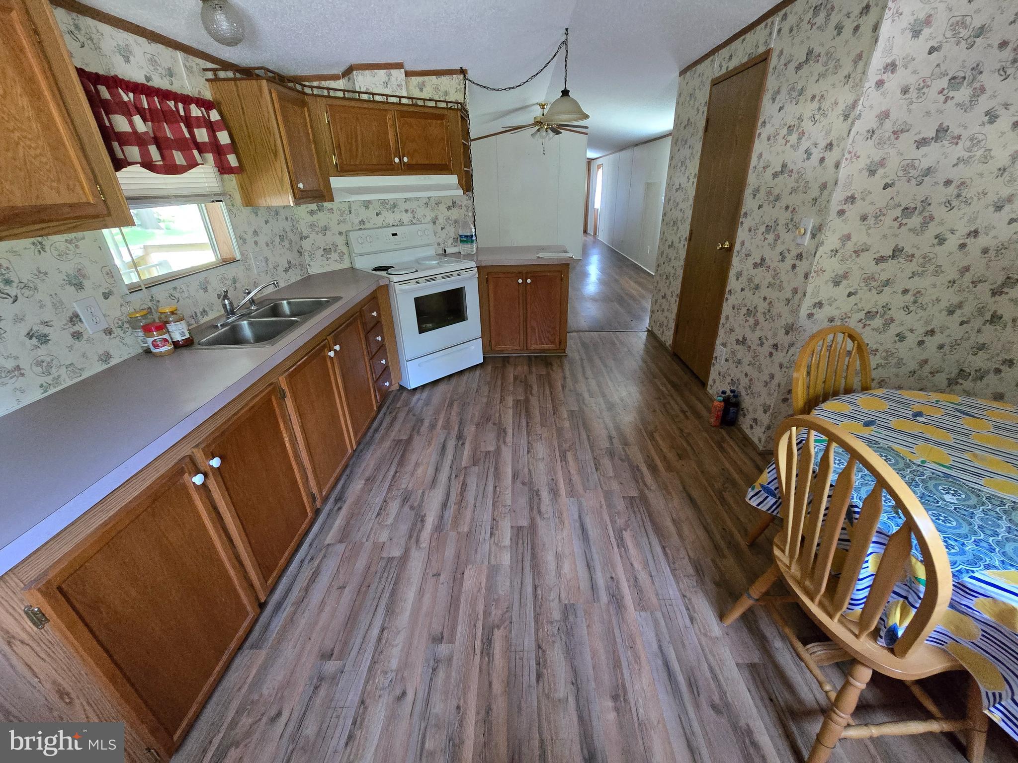 123 VALLEY DRIVE 123