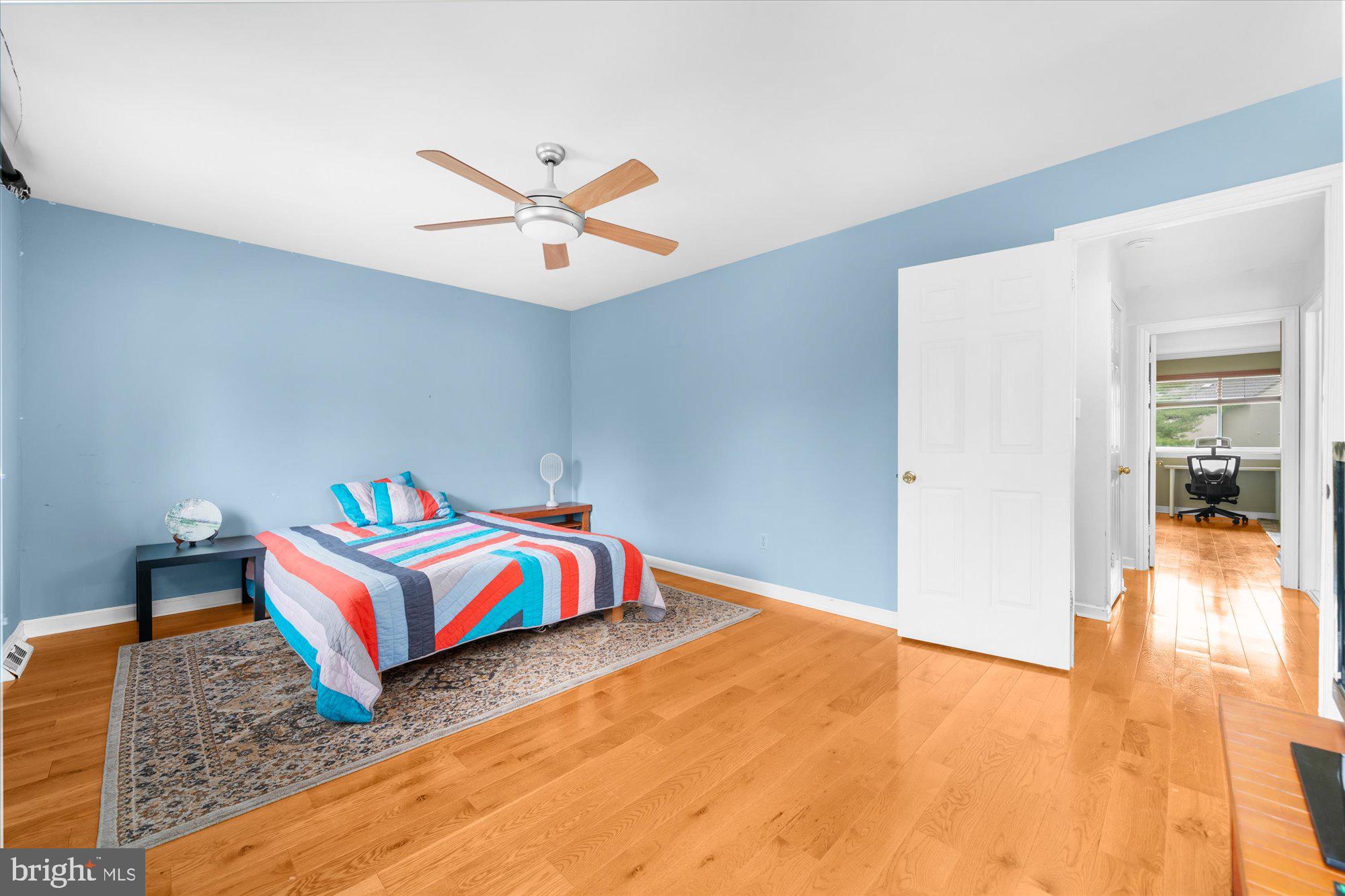 OAK KNOLL - Residential