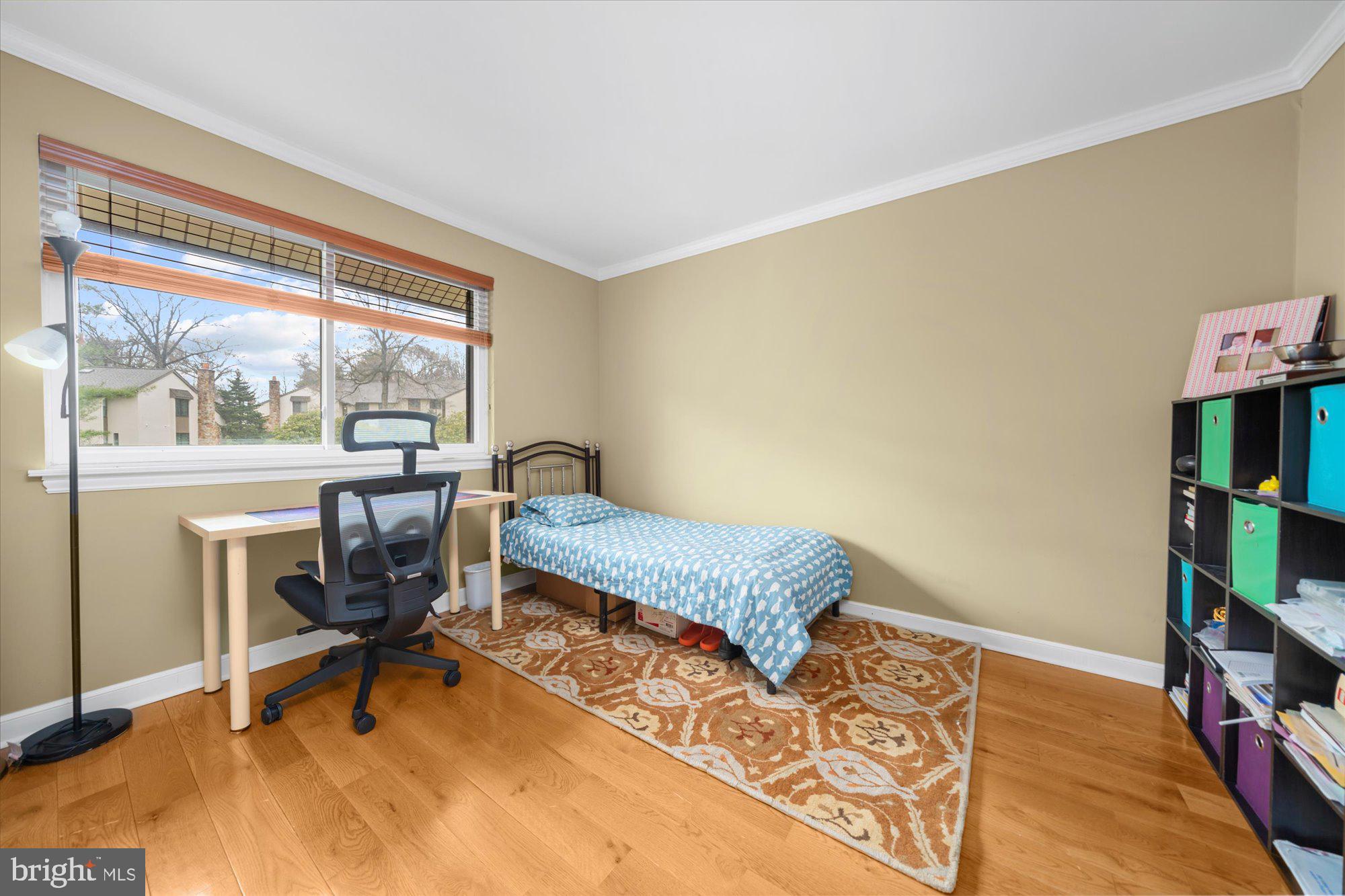 OAK KNOLL - Residential