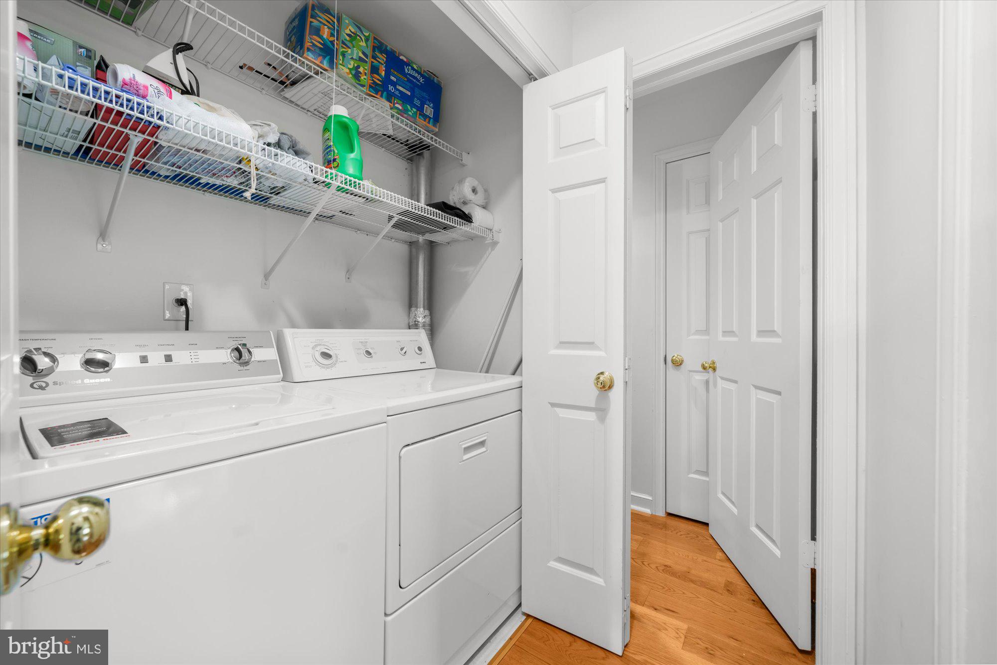 OAK KNOLL - Residential