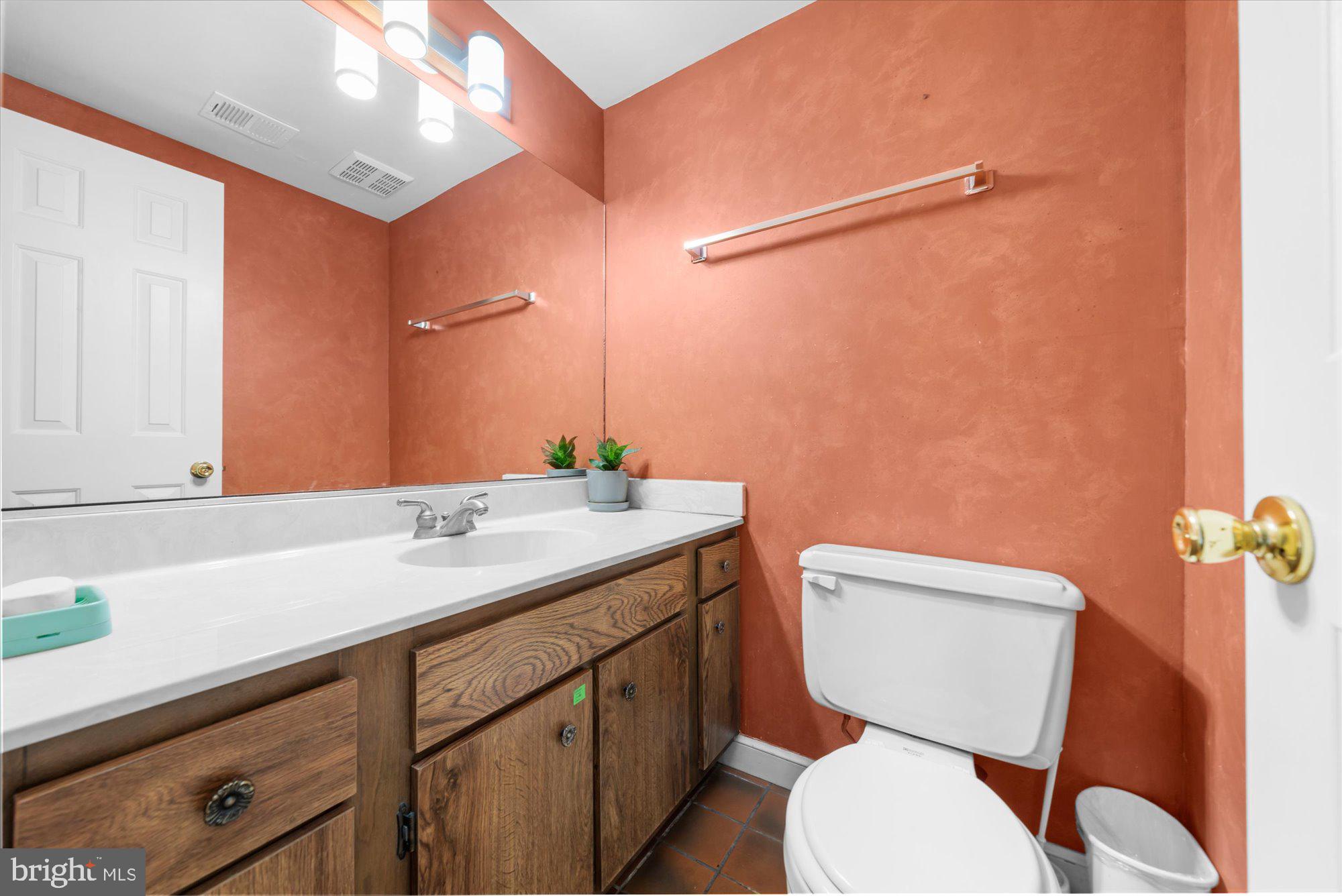 OAK KNOLL - Residential