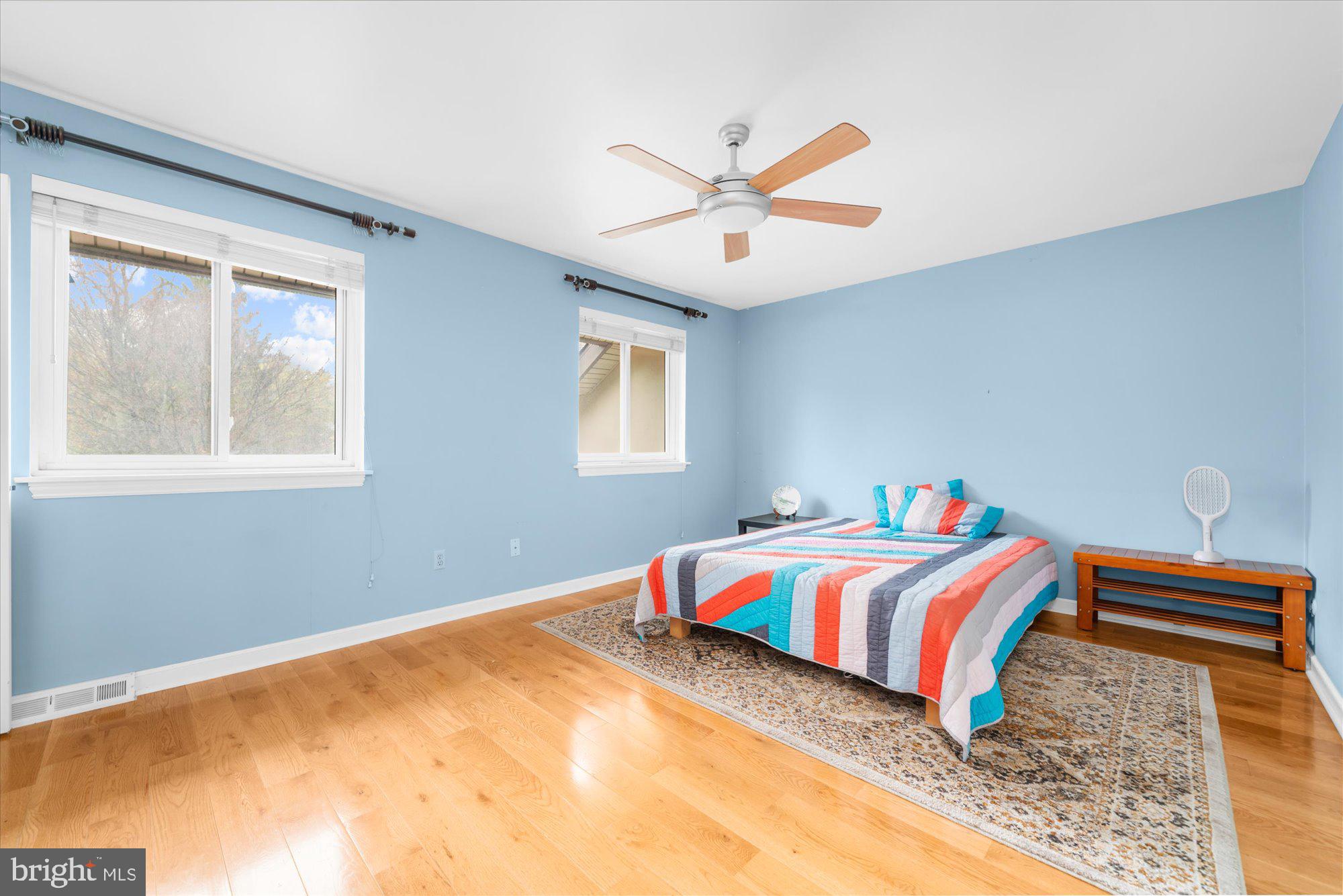 OAK KNOLL - Residential