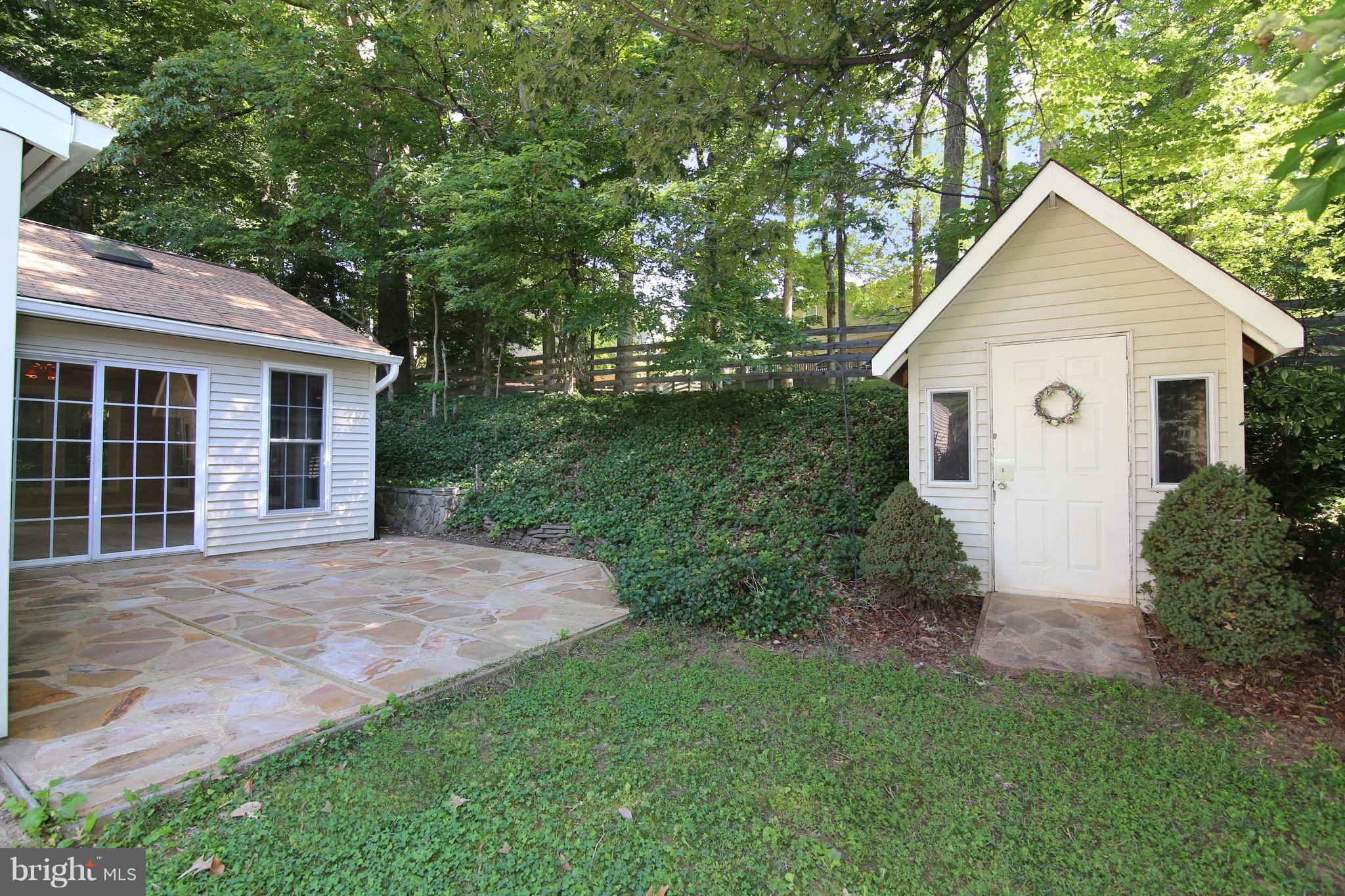 LAKEWOOD HILLS - Residential