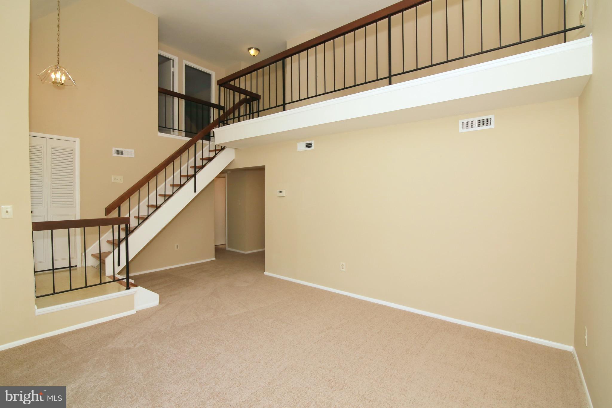 LAKEWOOD HILLS - Residential