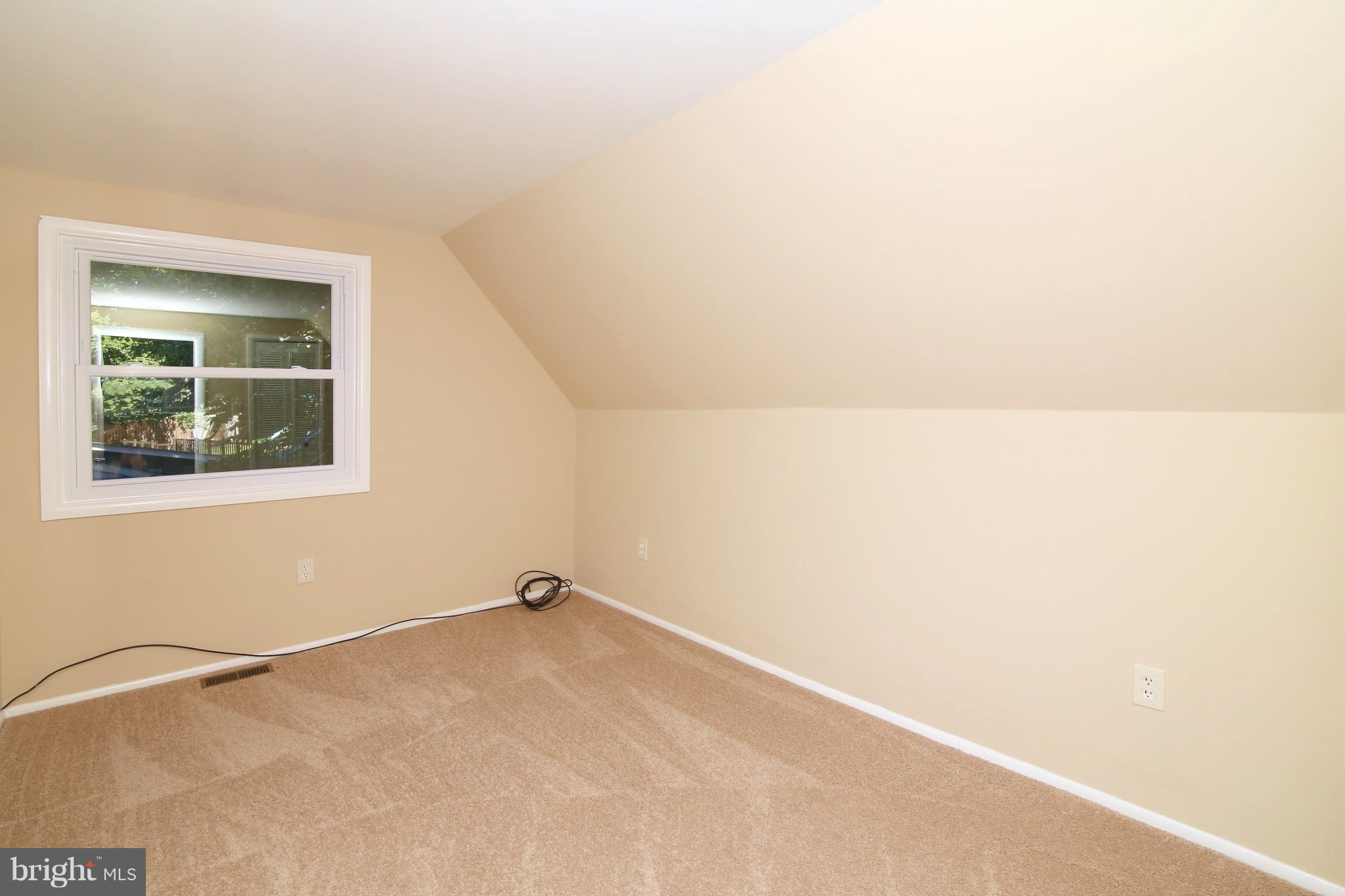 LAKEWOOD HILLS - Residential