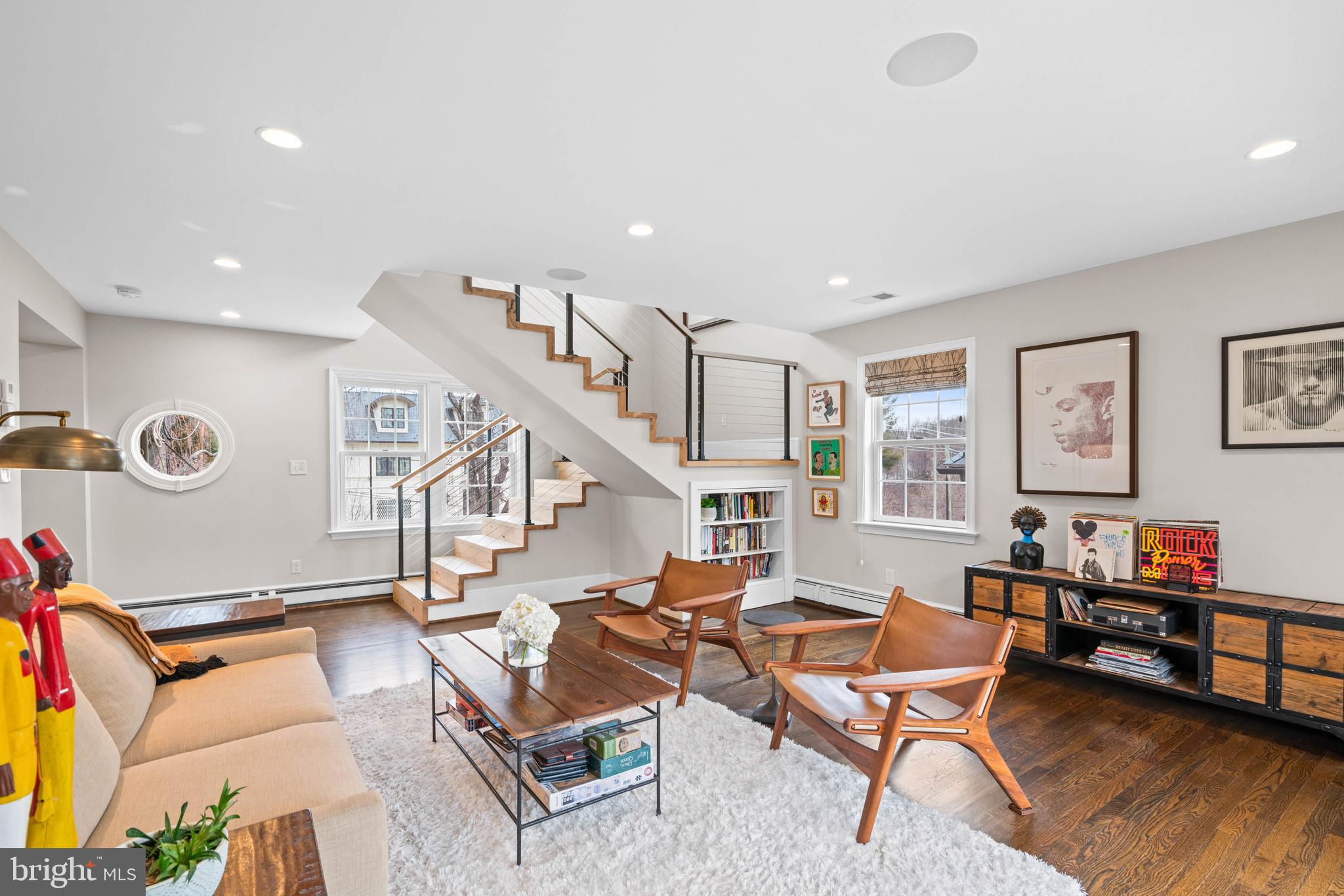 FOREST HILLS - Residential