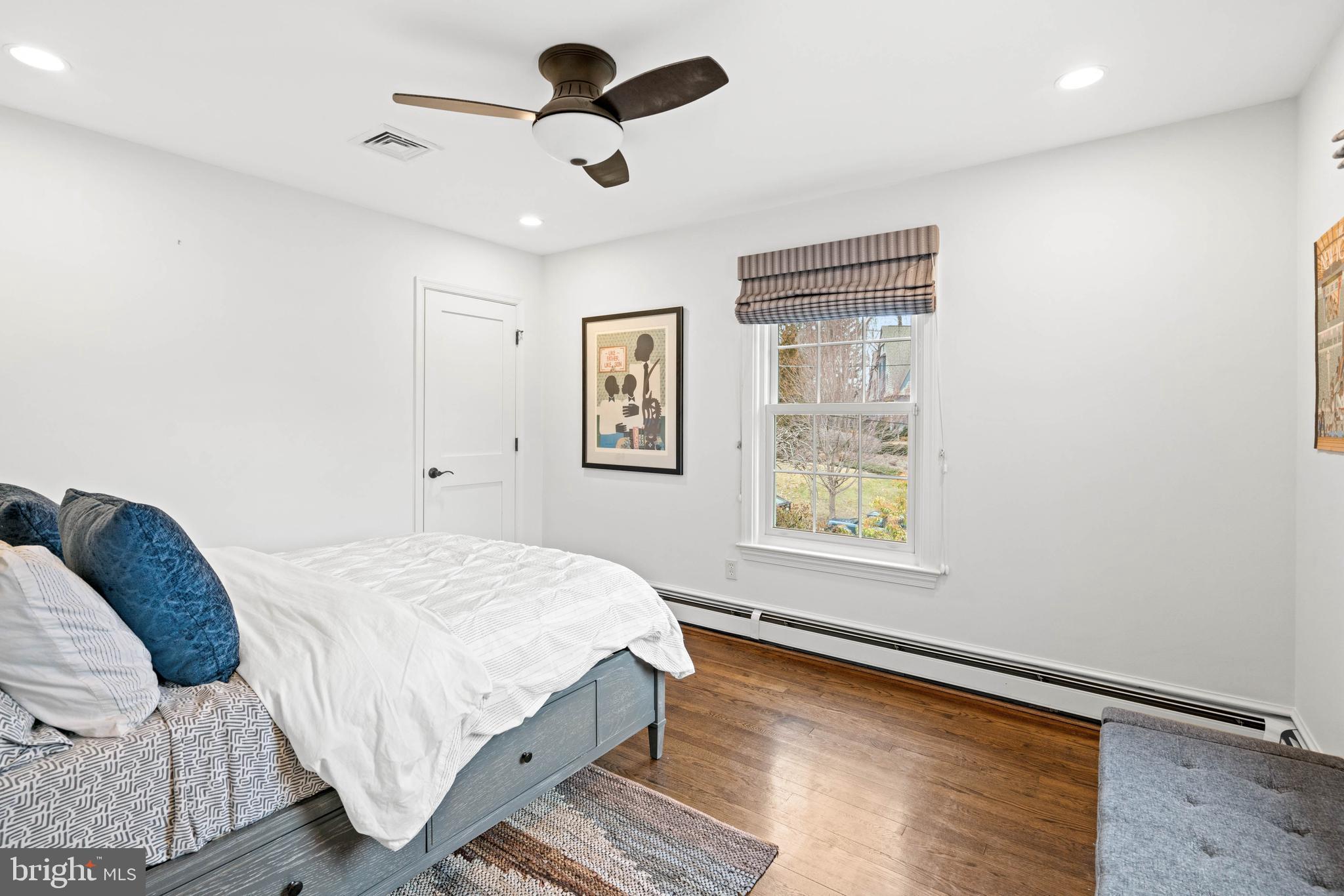 FOREST HILLS - Residential