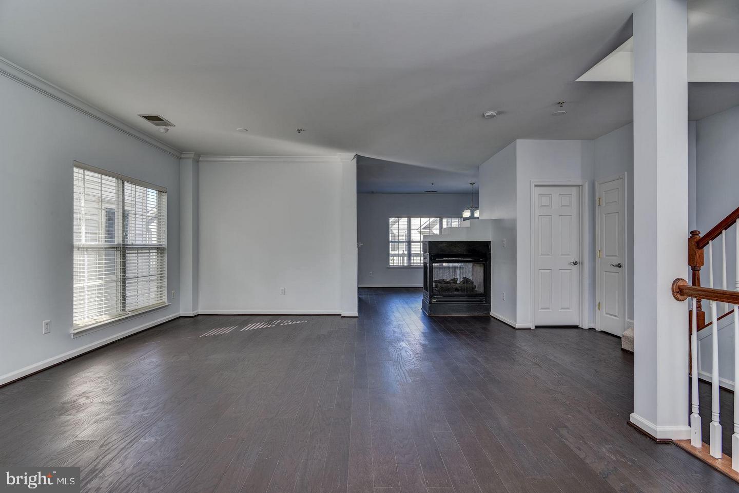 LAKELANDS - Residential Lease