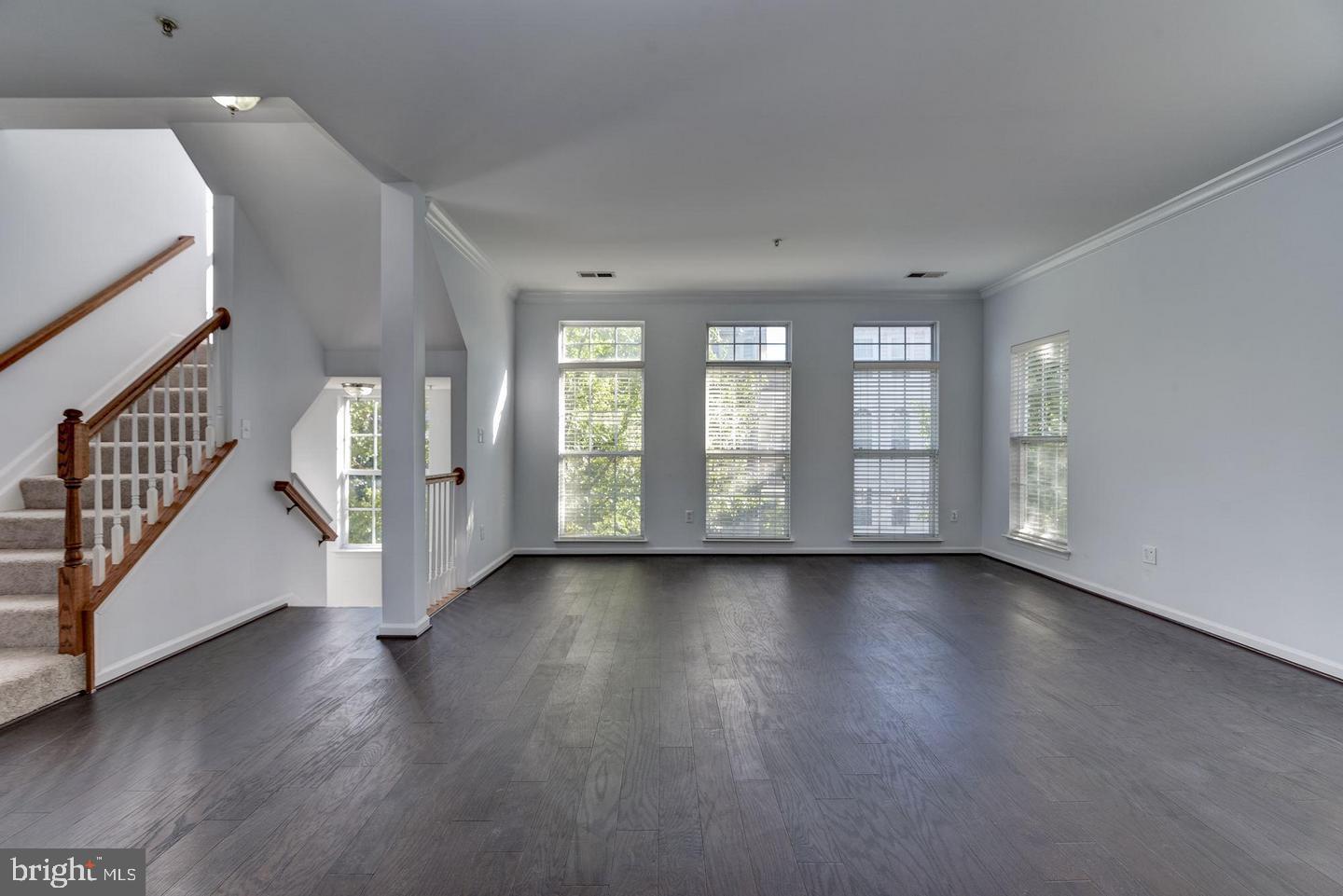 LAKELANDS - Residential Lease