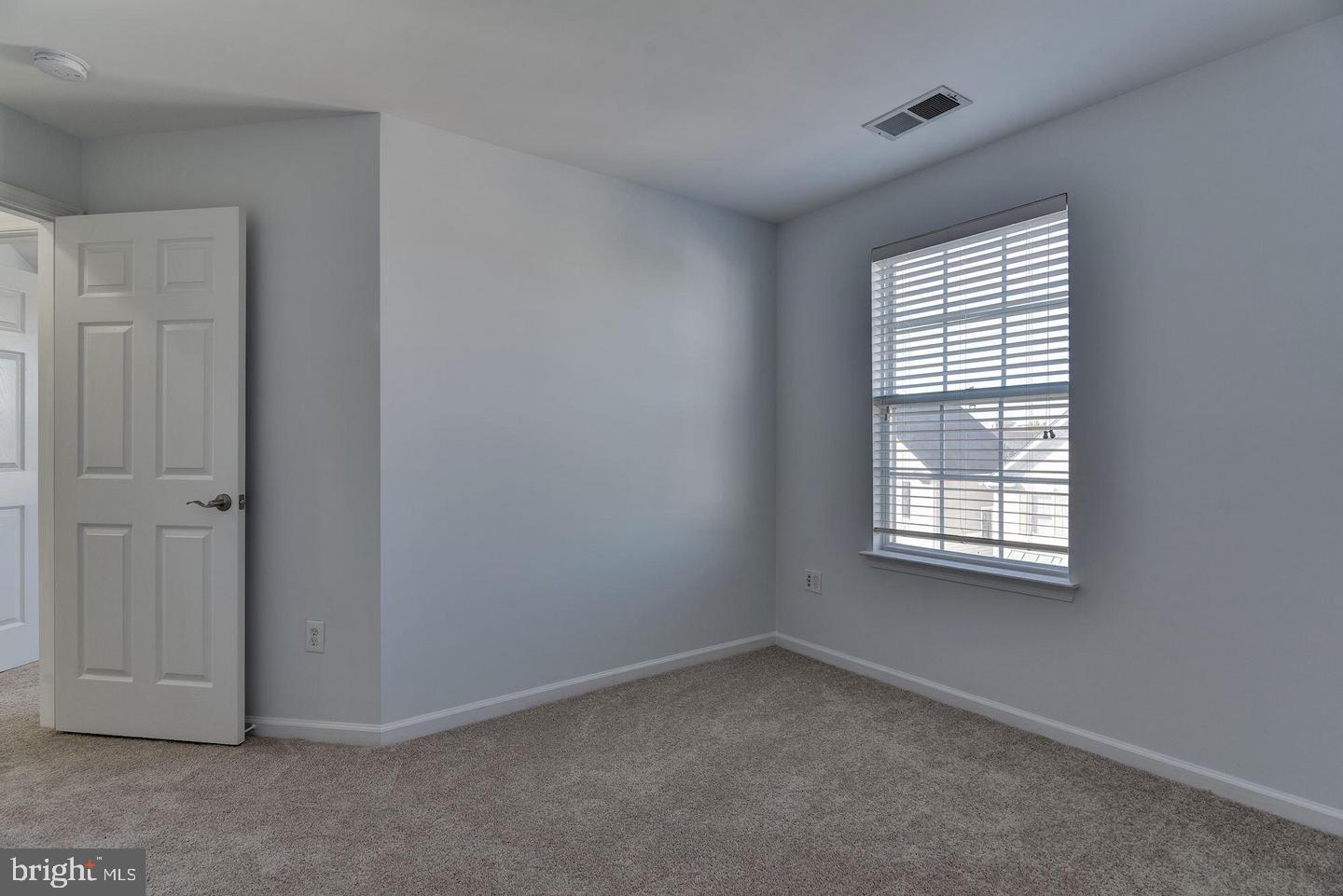 LAKELANDS - Residential Lease