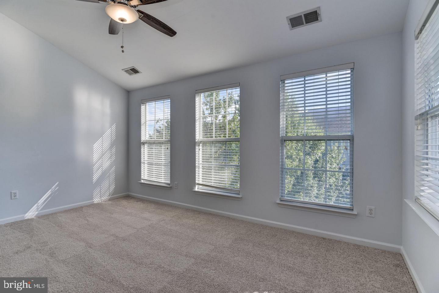 LAKELANDS - Residential Lease