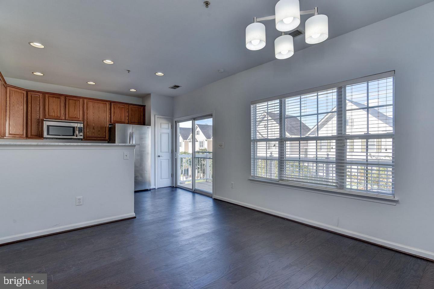 LAKELANDS - Residential Lease