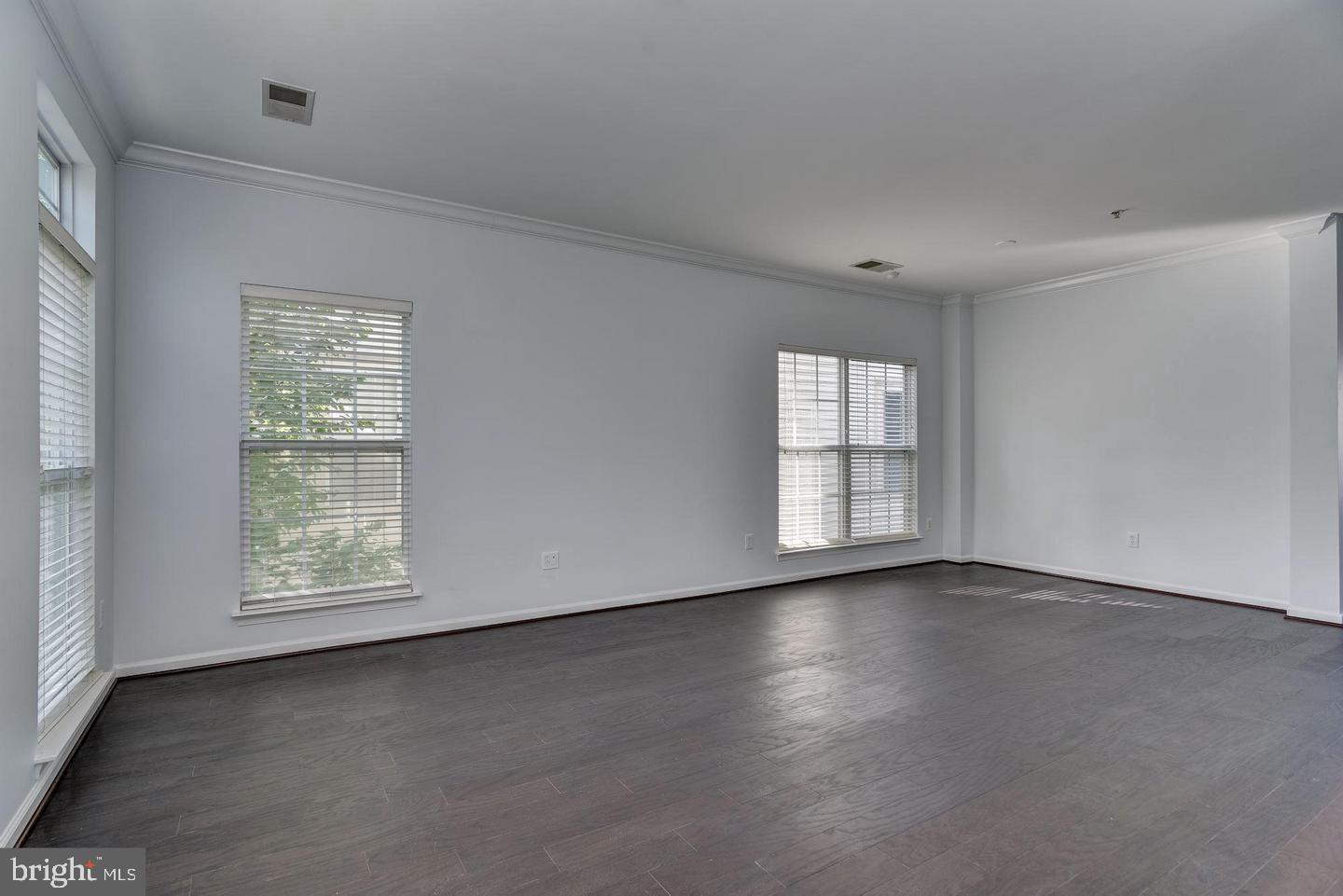 LAKELANDS - Residential Lease