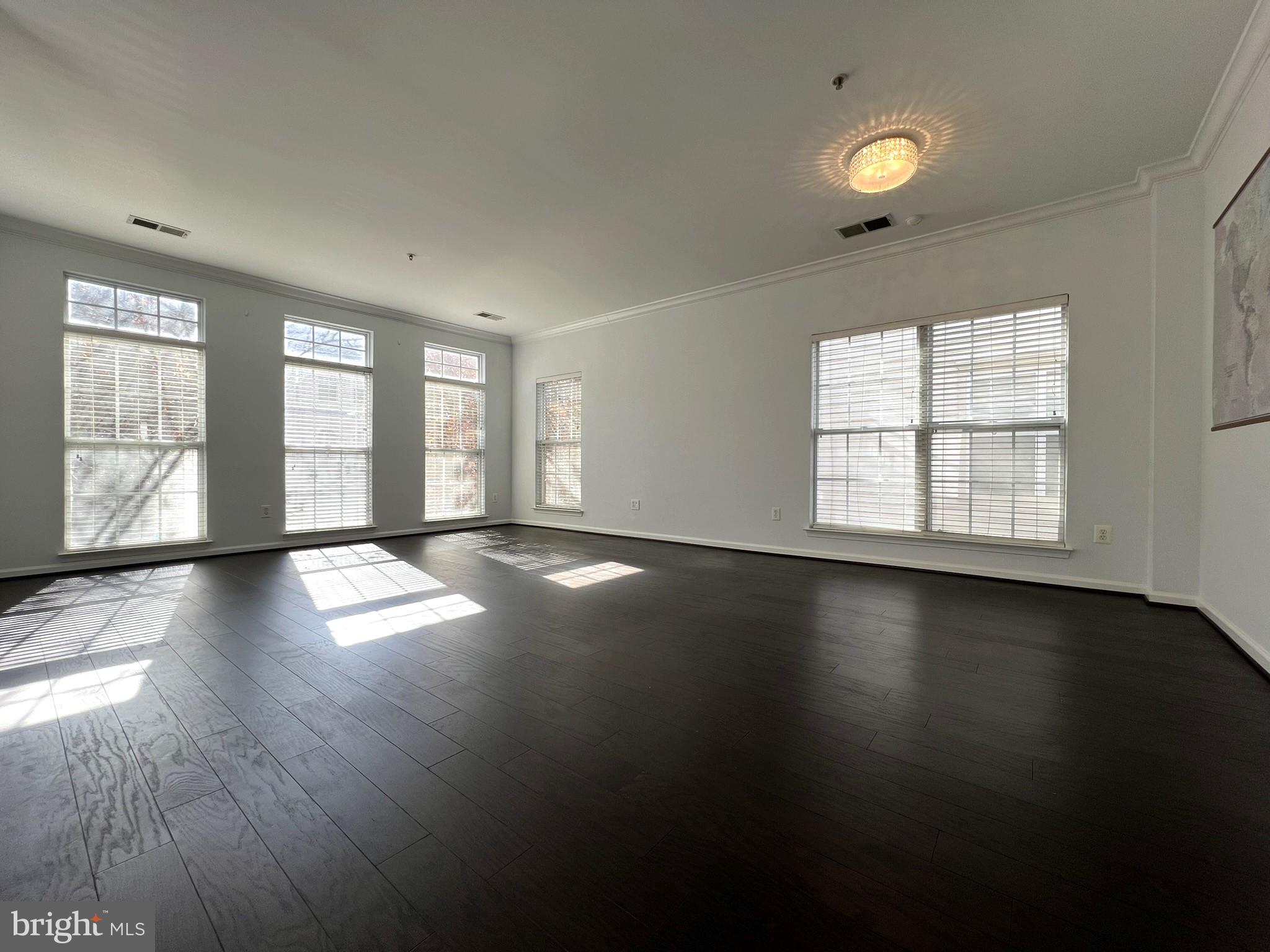 LAKELANDS - Residential Lease