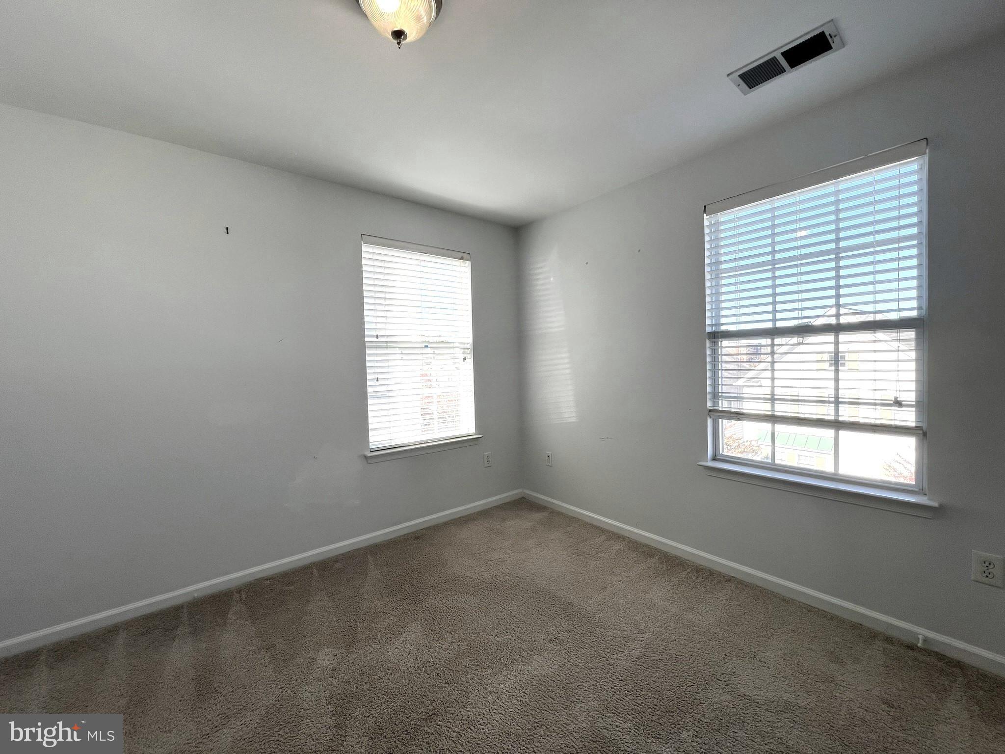 LAKELANDS - Residential Lease