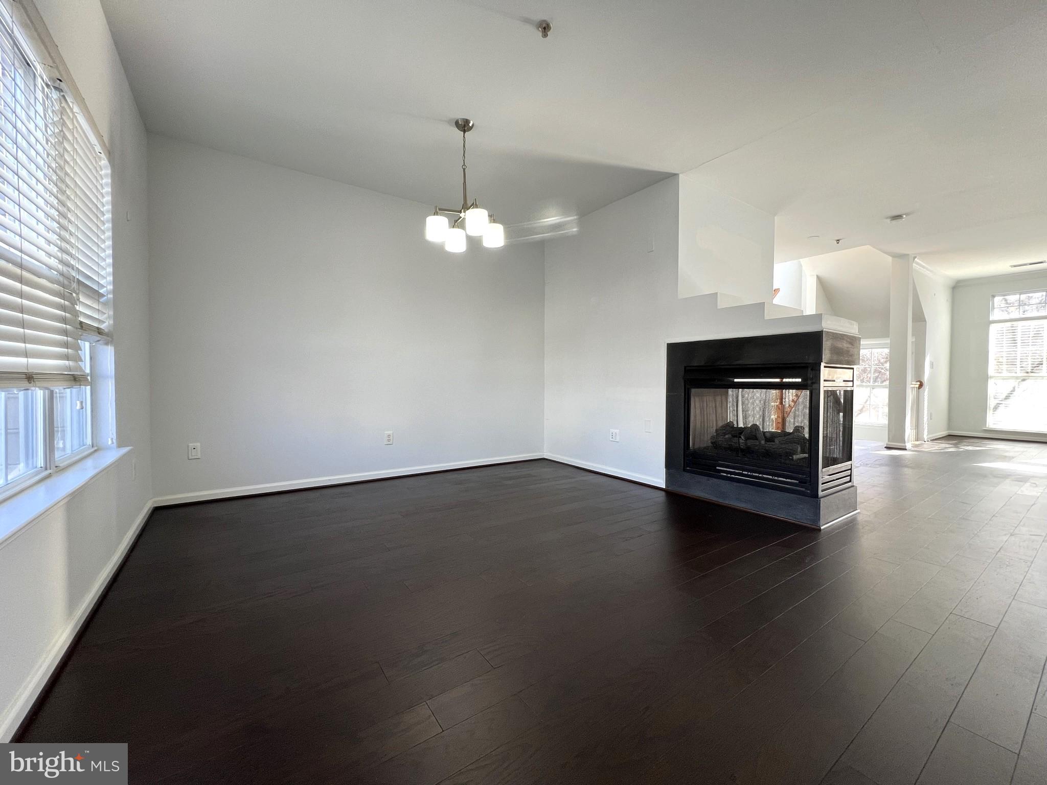 LAKELANDS - Residential Lease