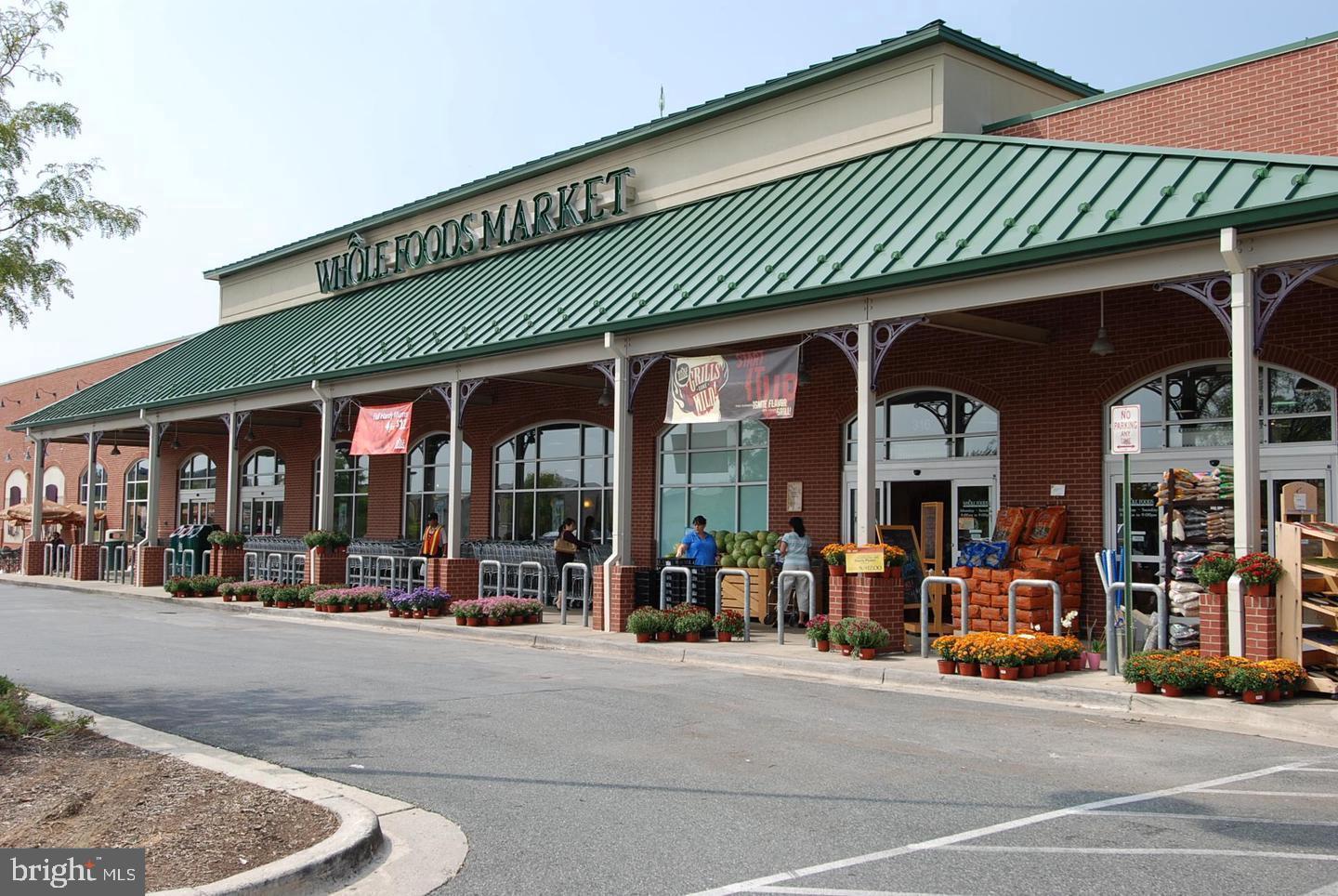 LAKELANDS - Residential Lease